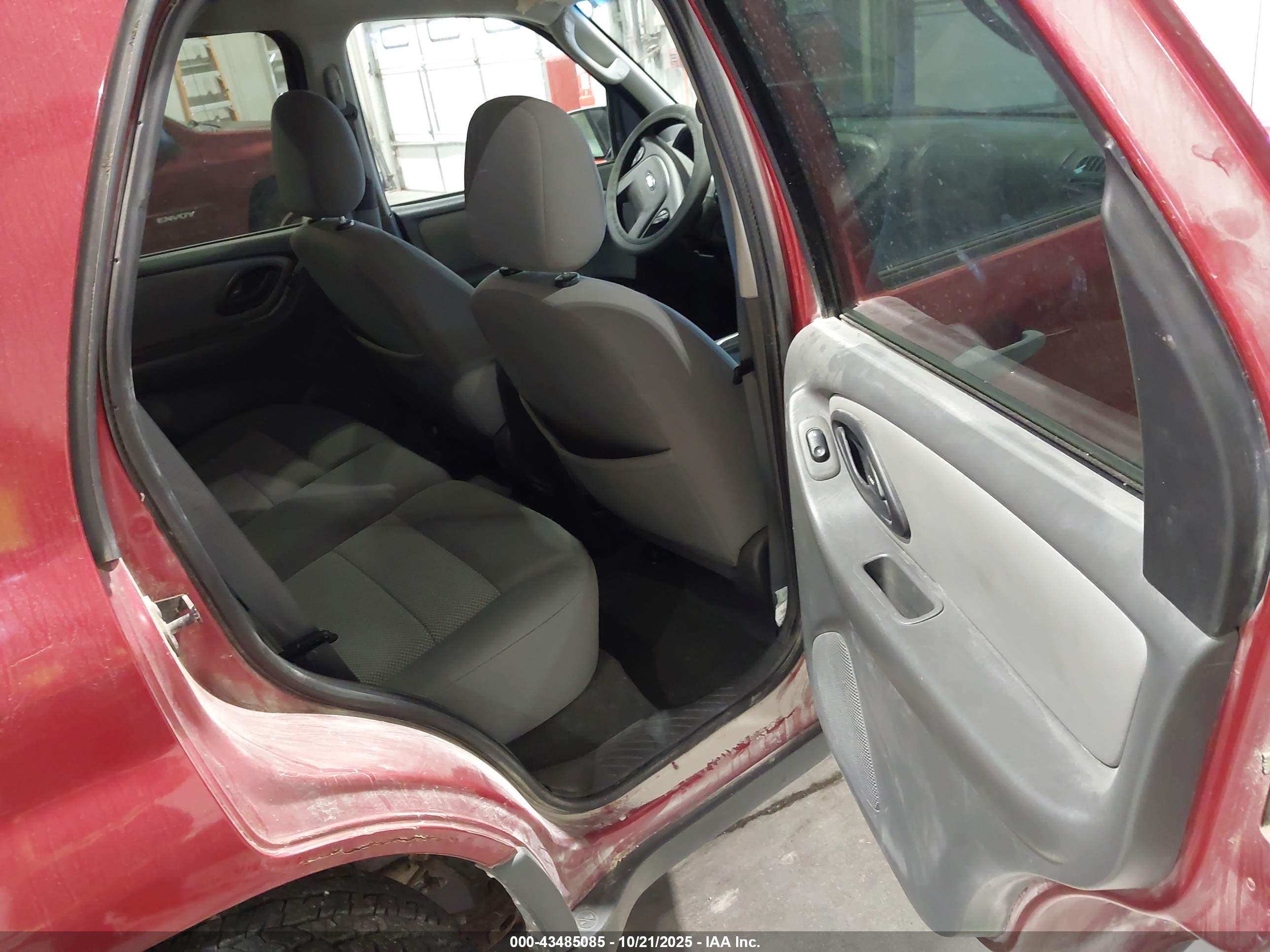 FORD ESCAPE image 8