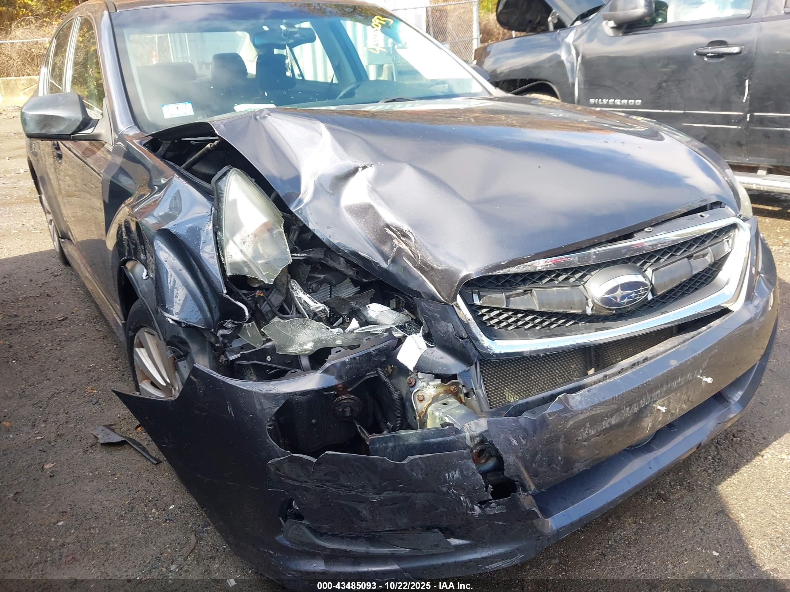 SUBARU LEGACY image 6