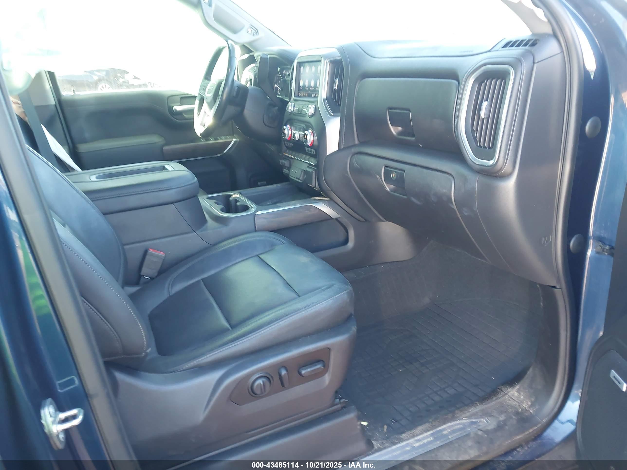 GMC SIERRA image 5
