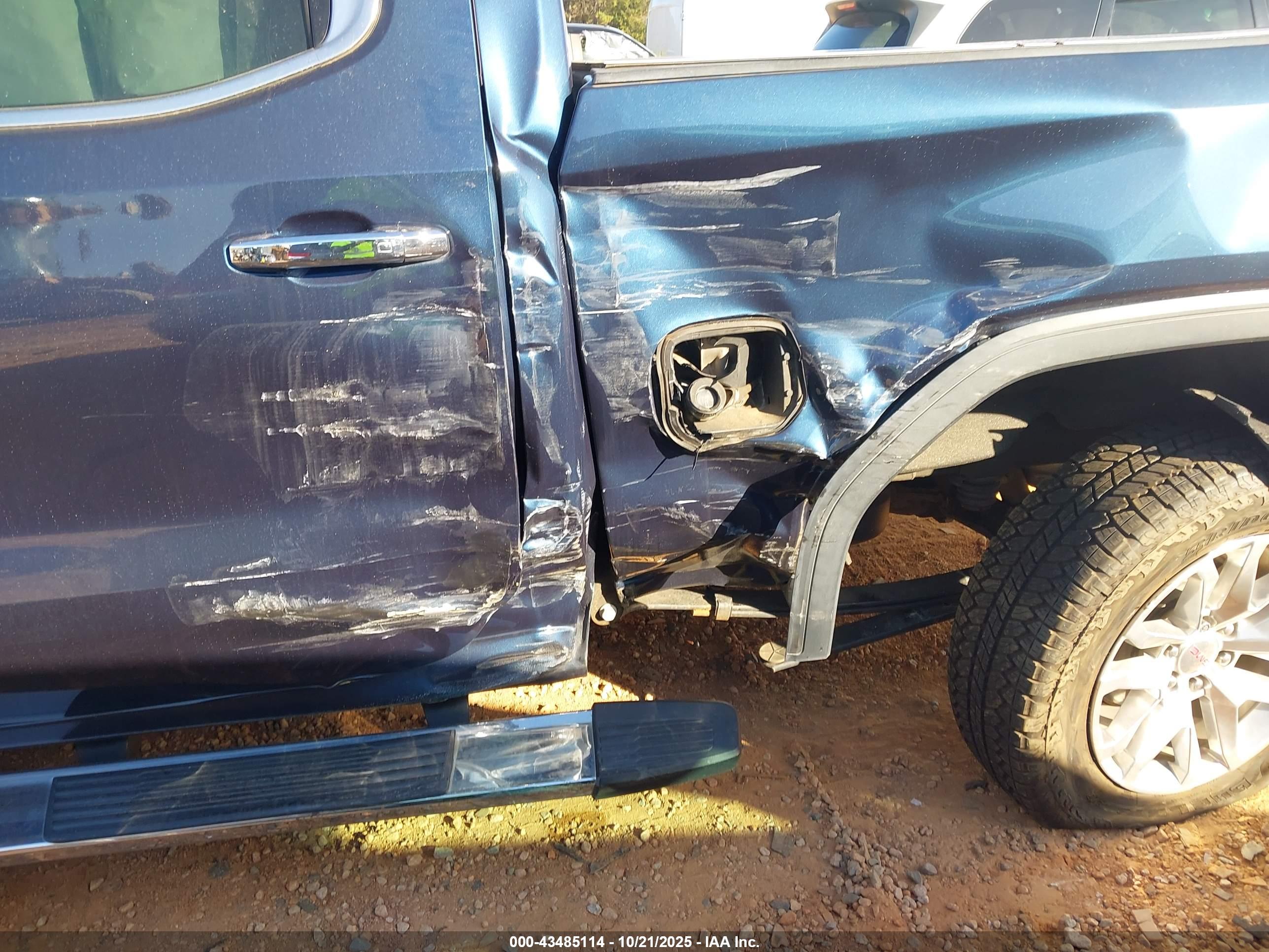 GMC SIERRA image 6