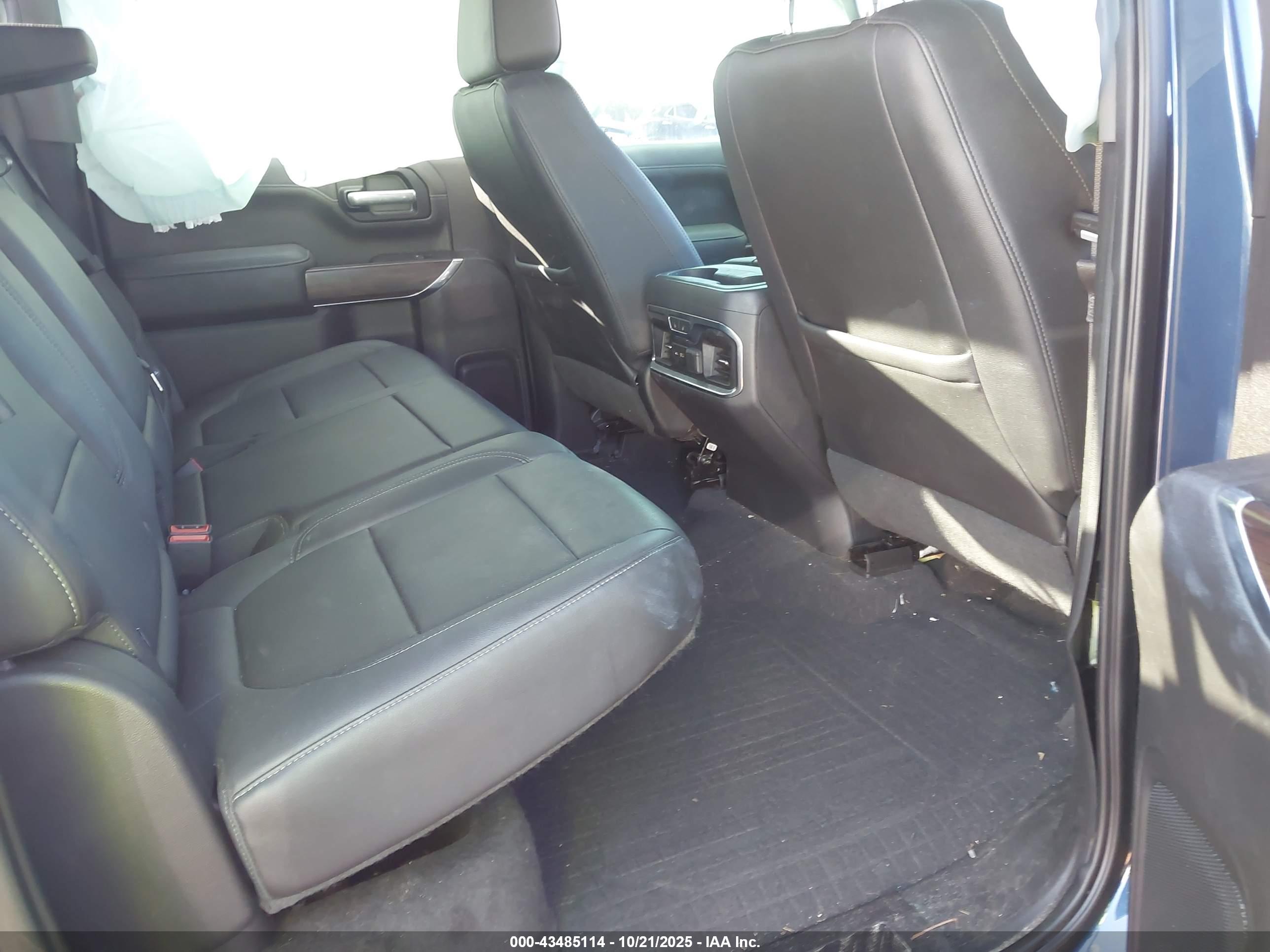 GMC SIERRA image 8
