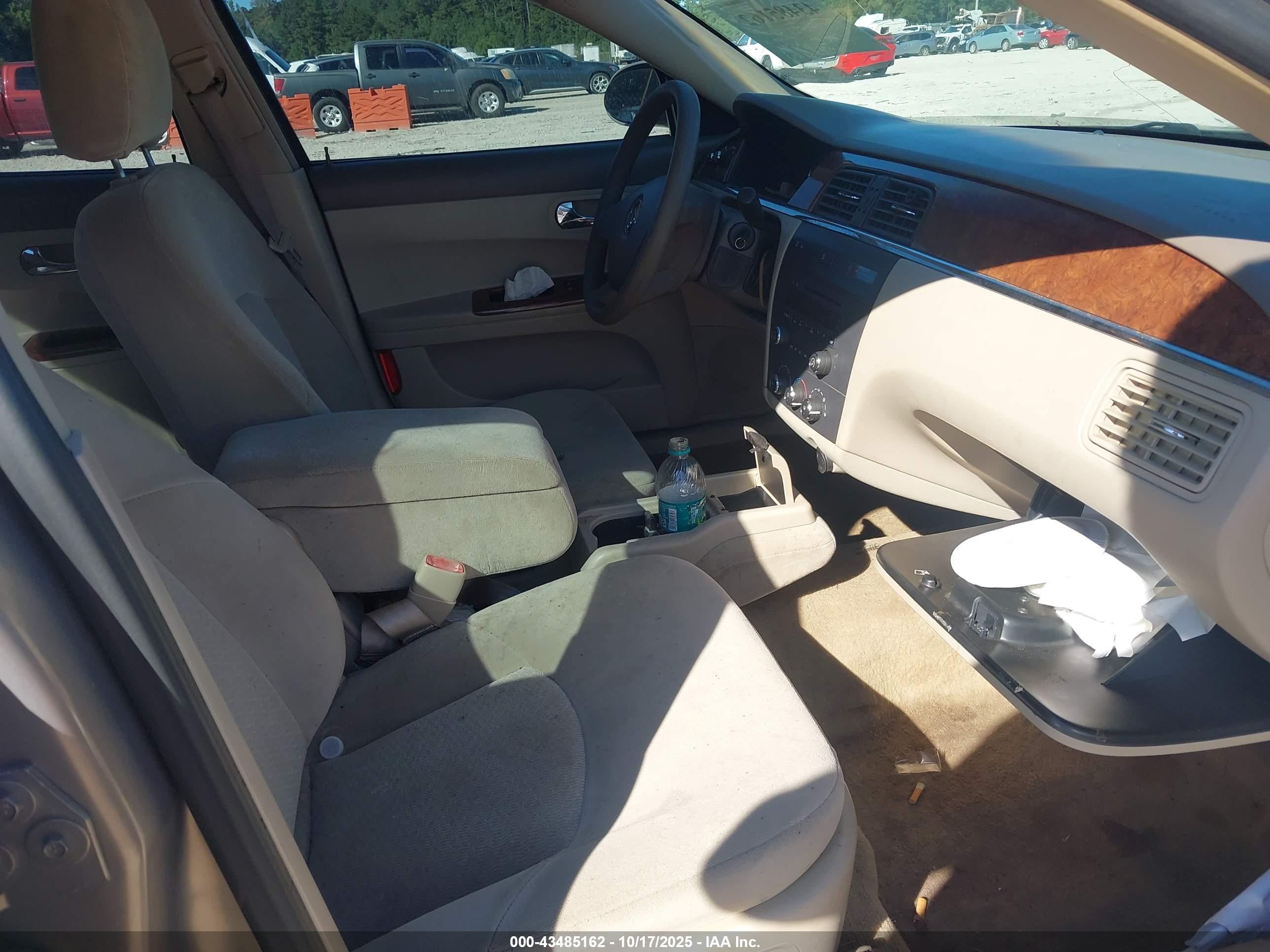 BUICK LACROSSE image 5