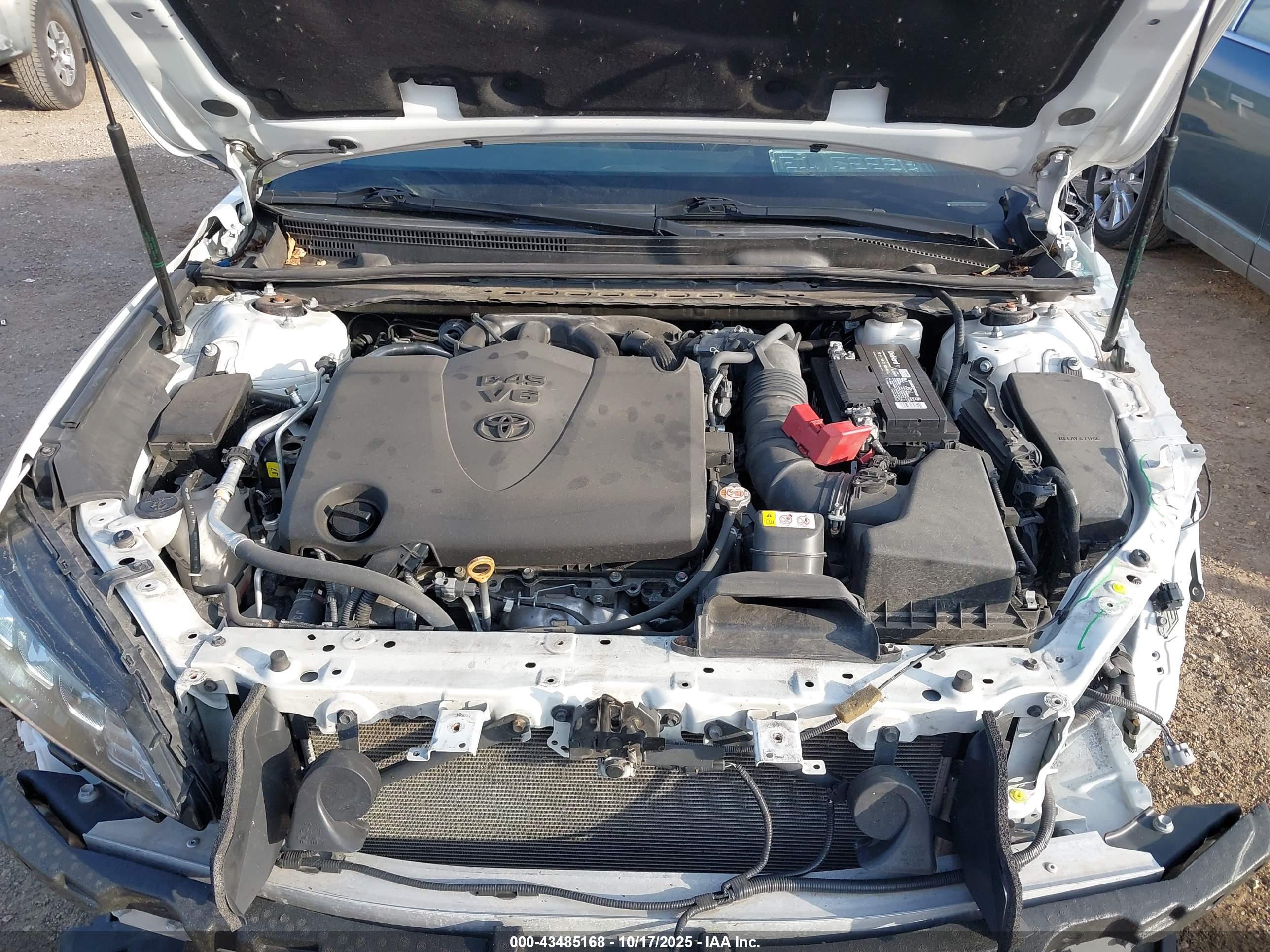 TOYOTA AVALON image 10