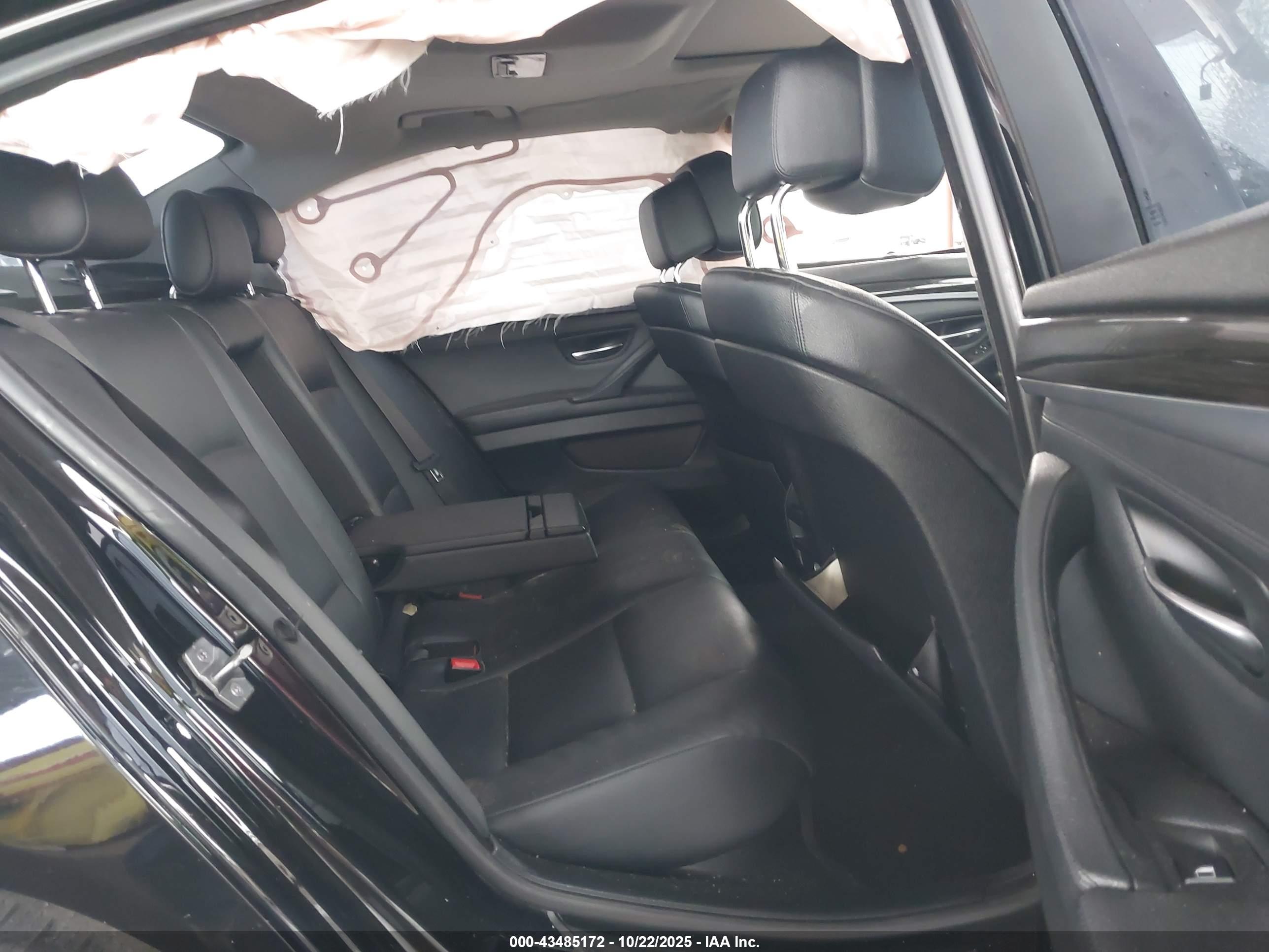 BMW 535I image 8