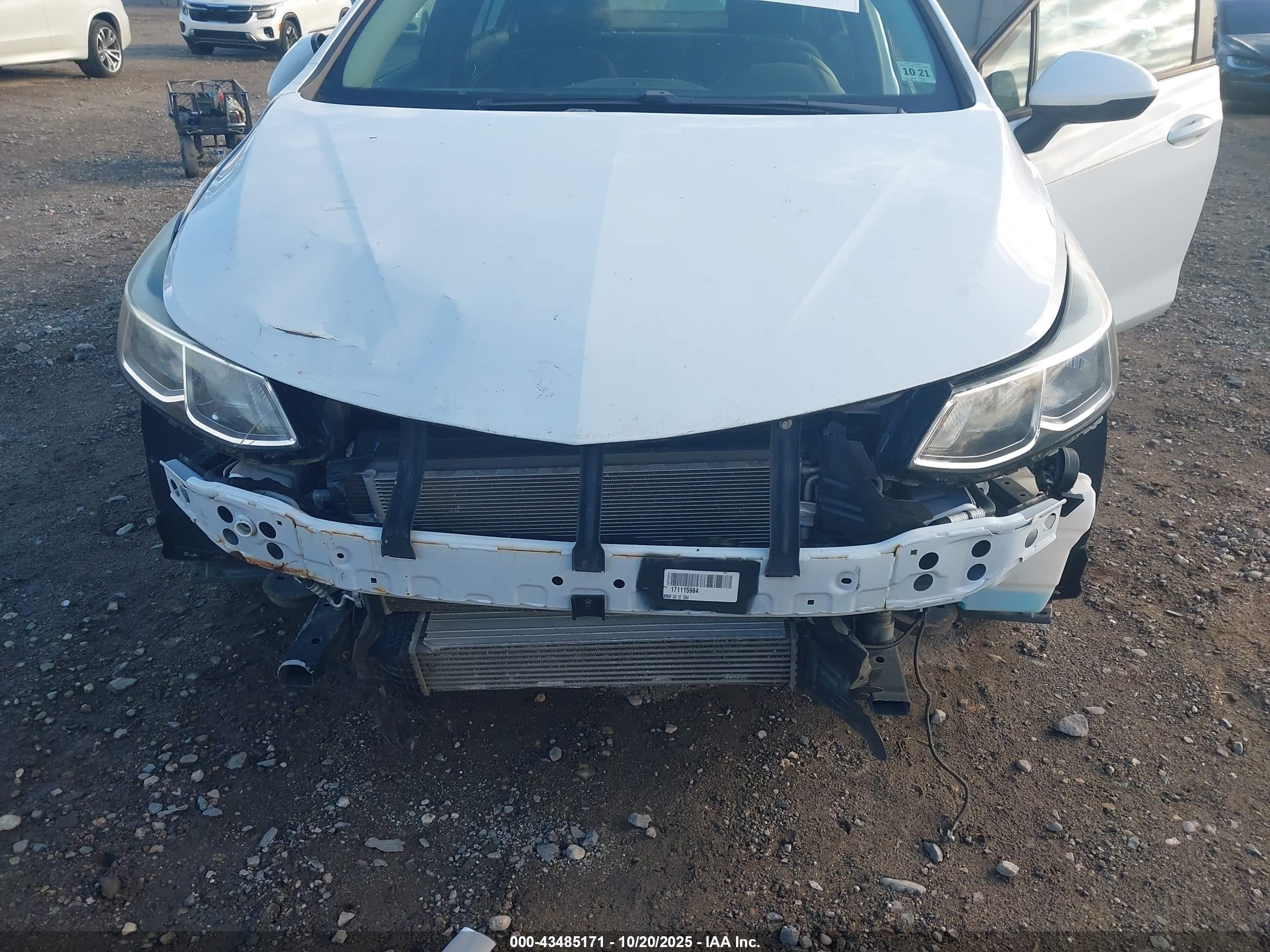 CHEVROLET CRUZE image 6
