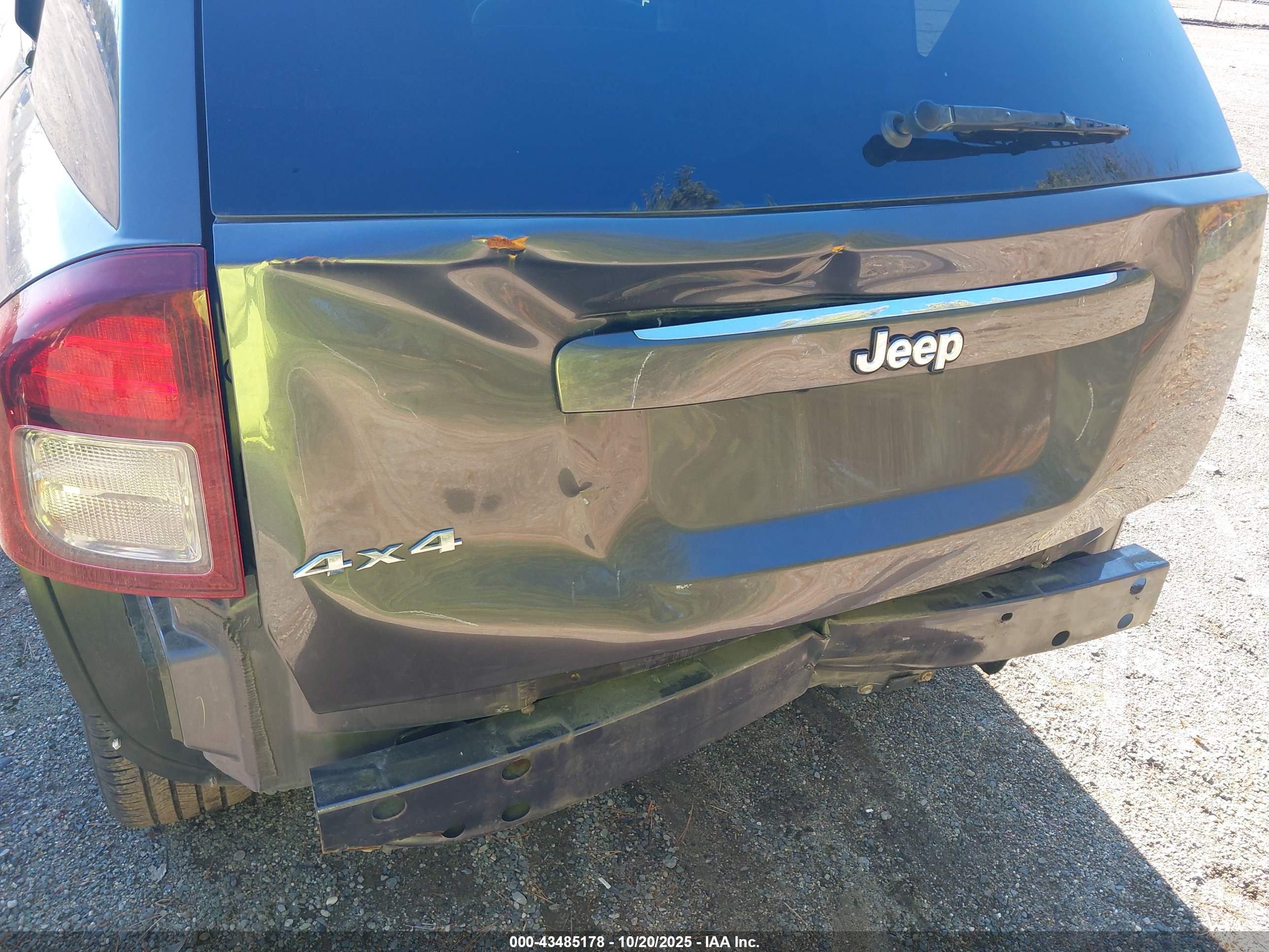 JEEP COMPASS image 6