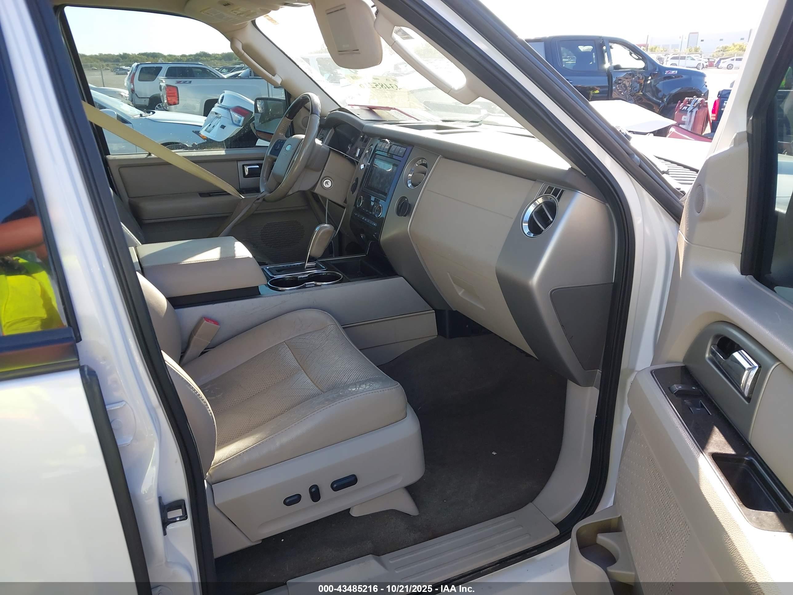 FORD EXPEDITION image 5