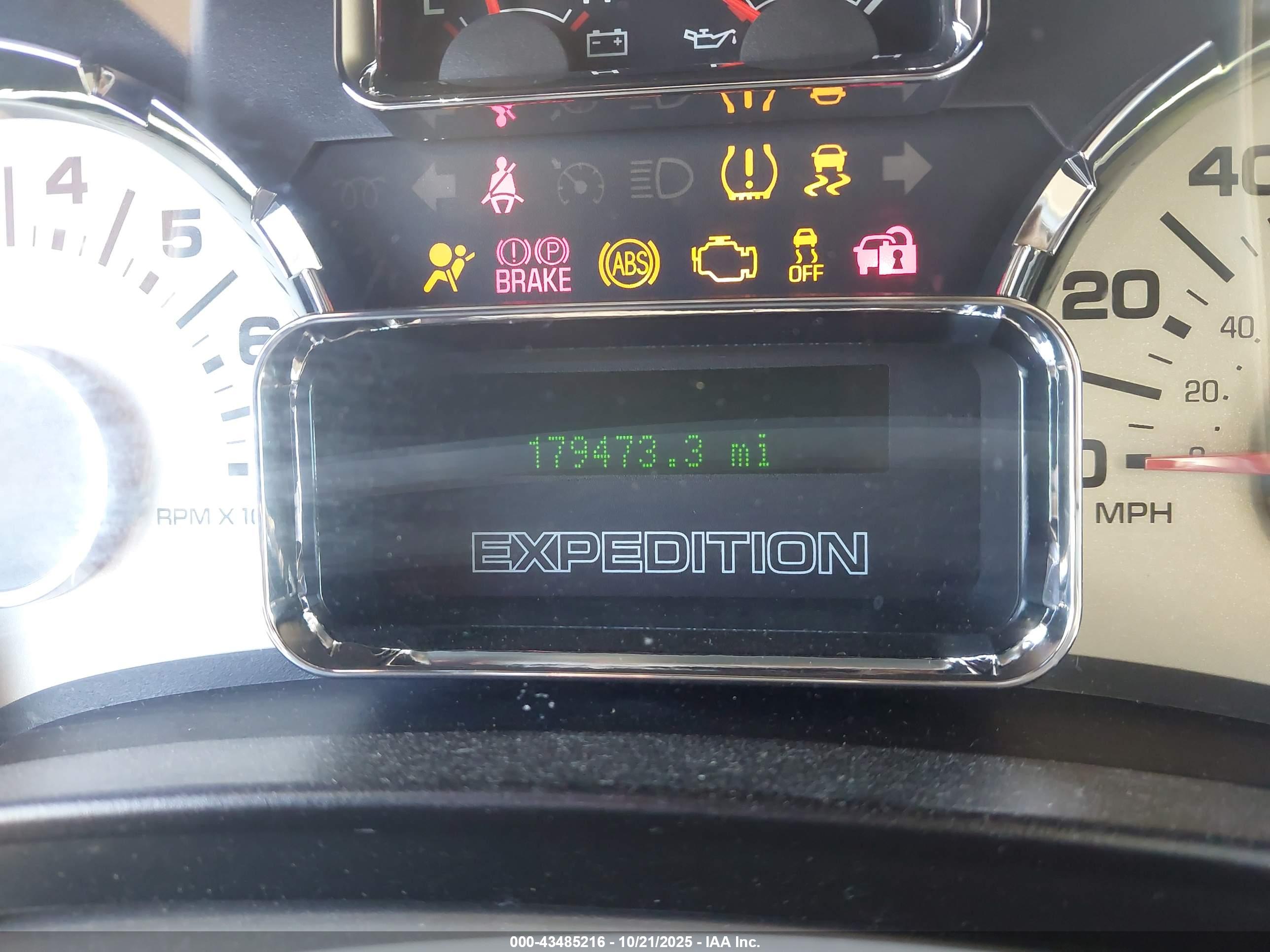 FORD EXPEDITION image 7