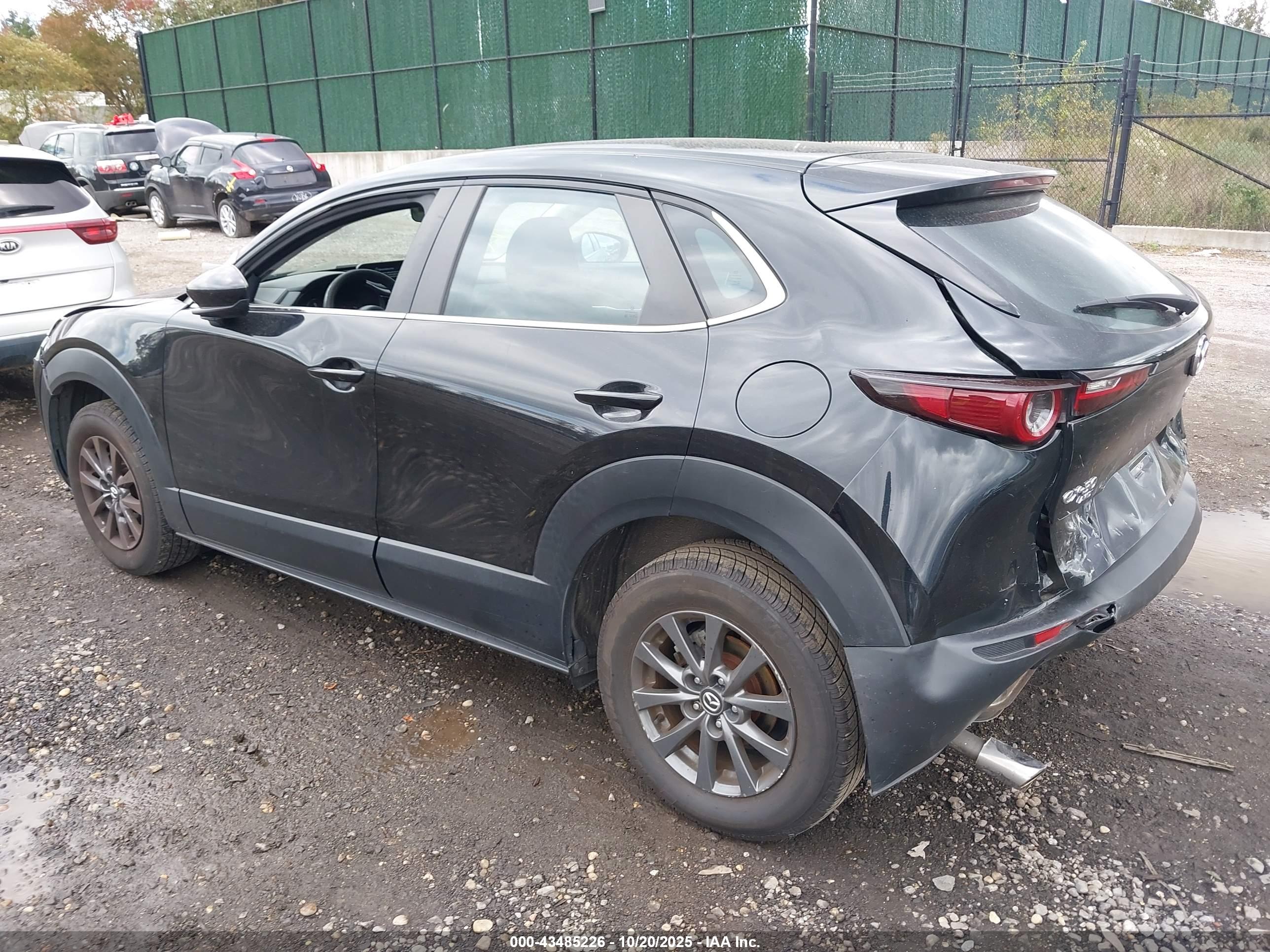MAZDA CX-30 image 3