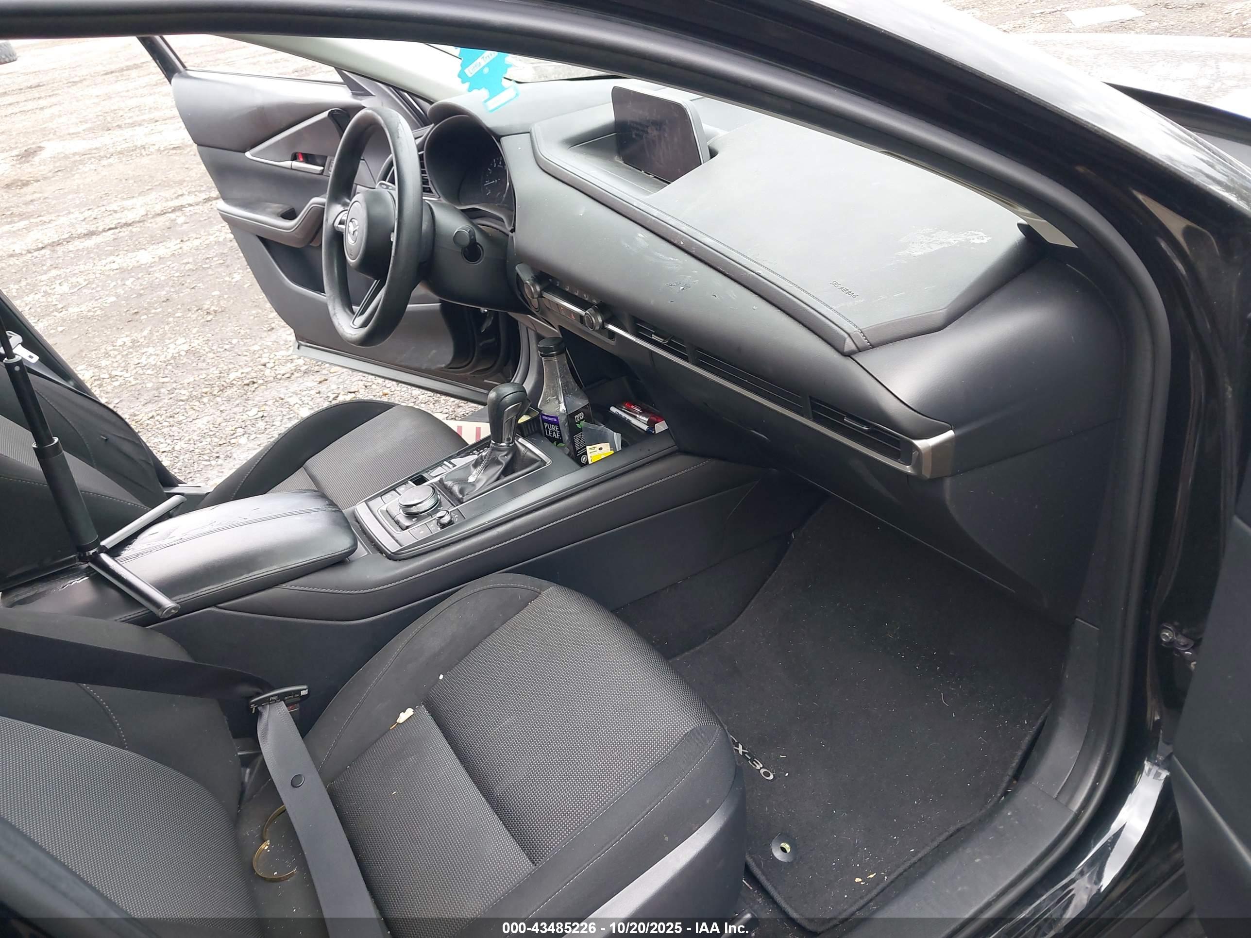 MAZDA CX-30 image 5