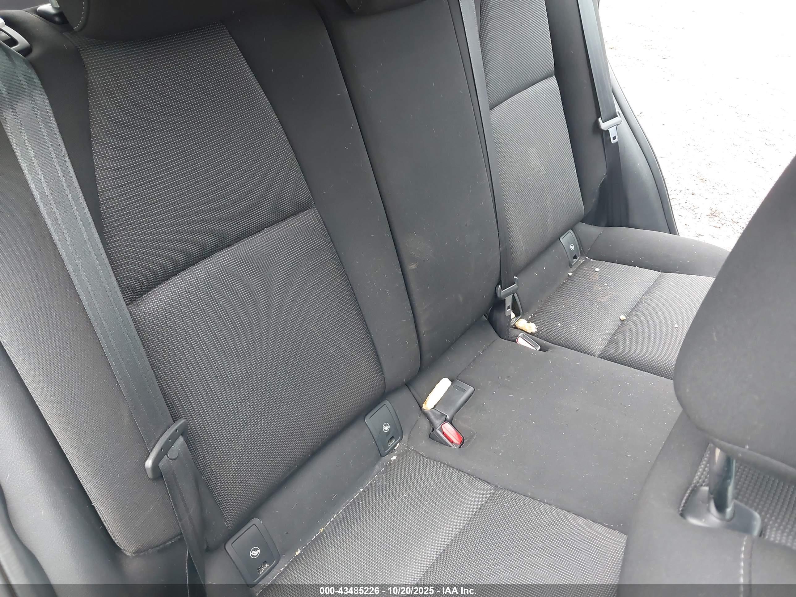 MAZDA CX-30 image 8