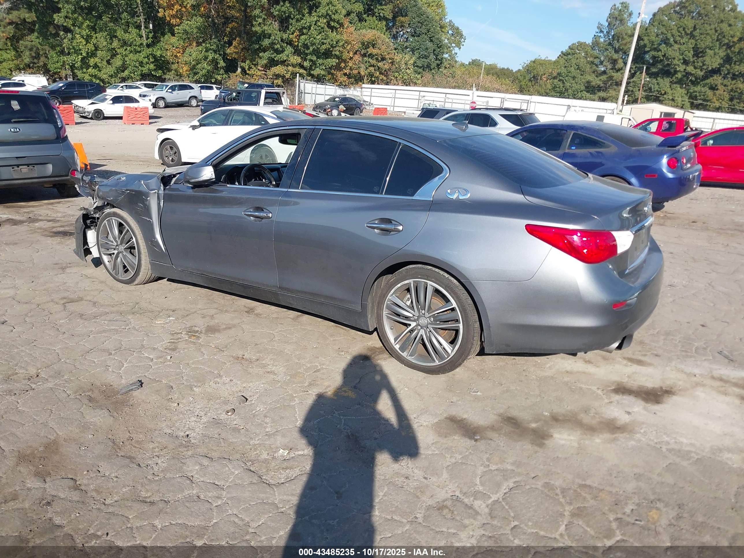 INFINITI Q50 image 3