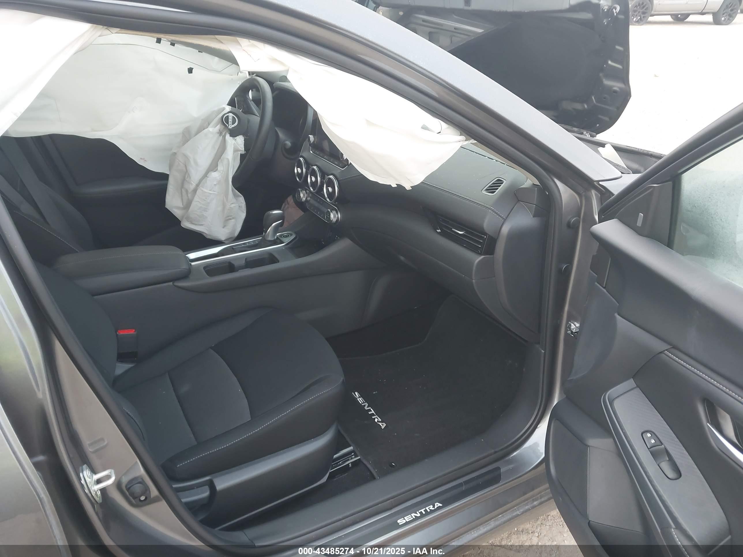 NISSAN SENTRA image 5
