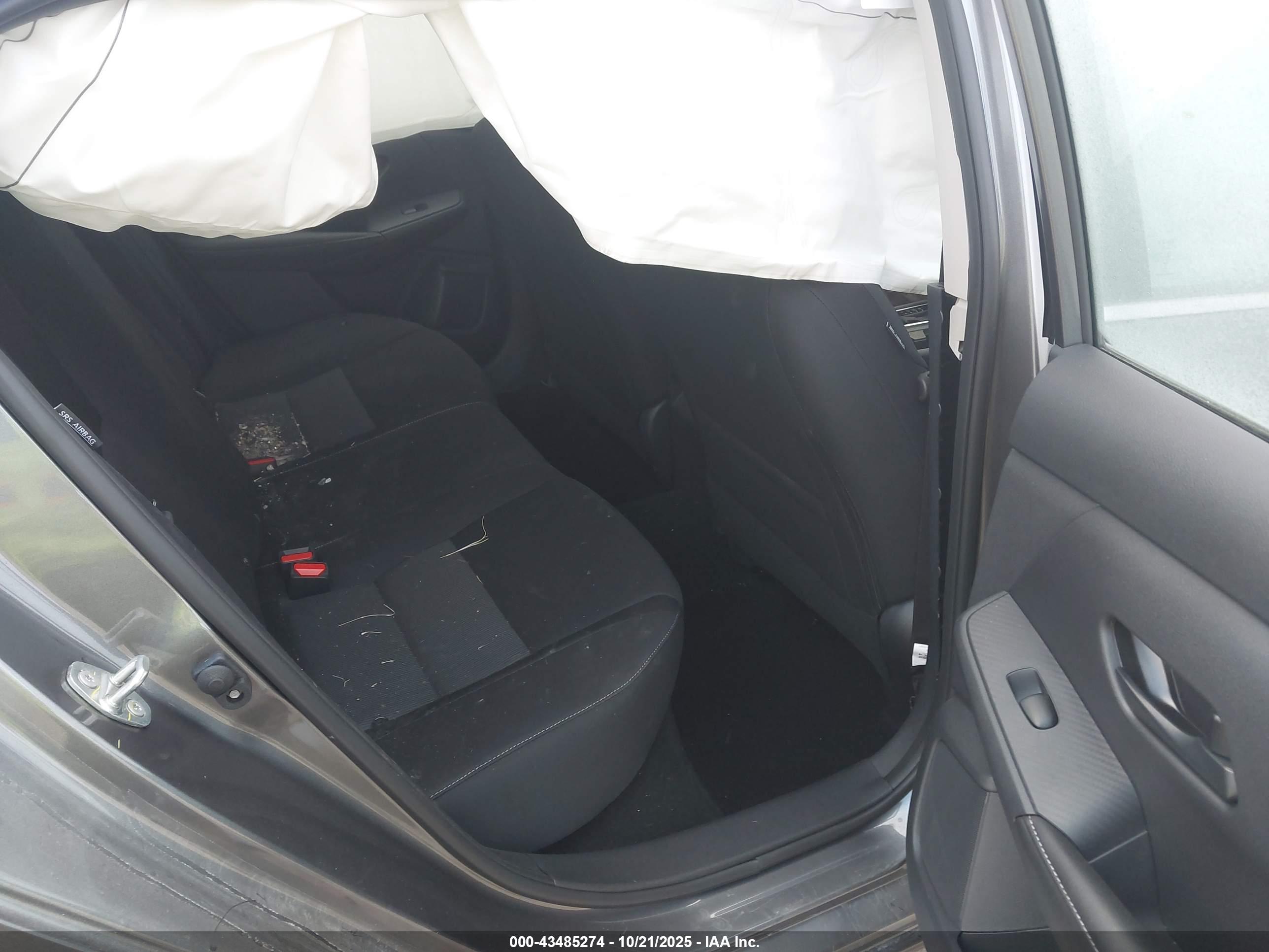 NISSAN SENTRA image 8