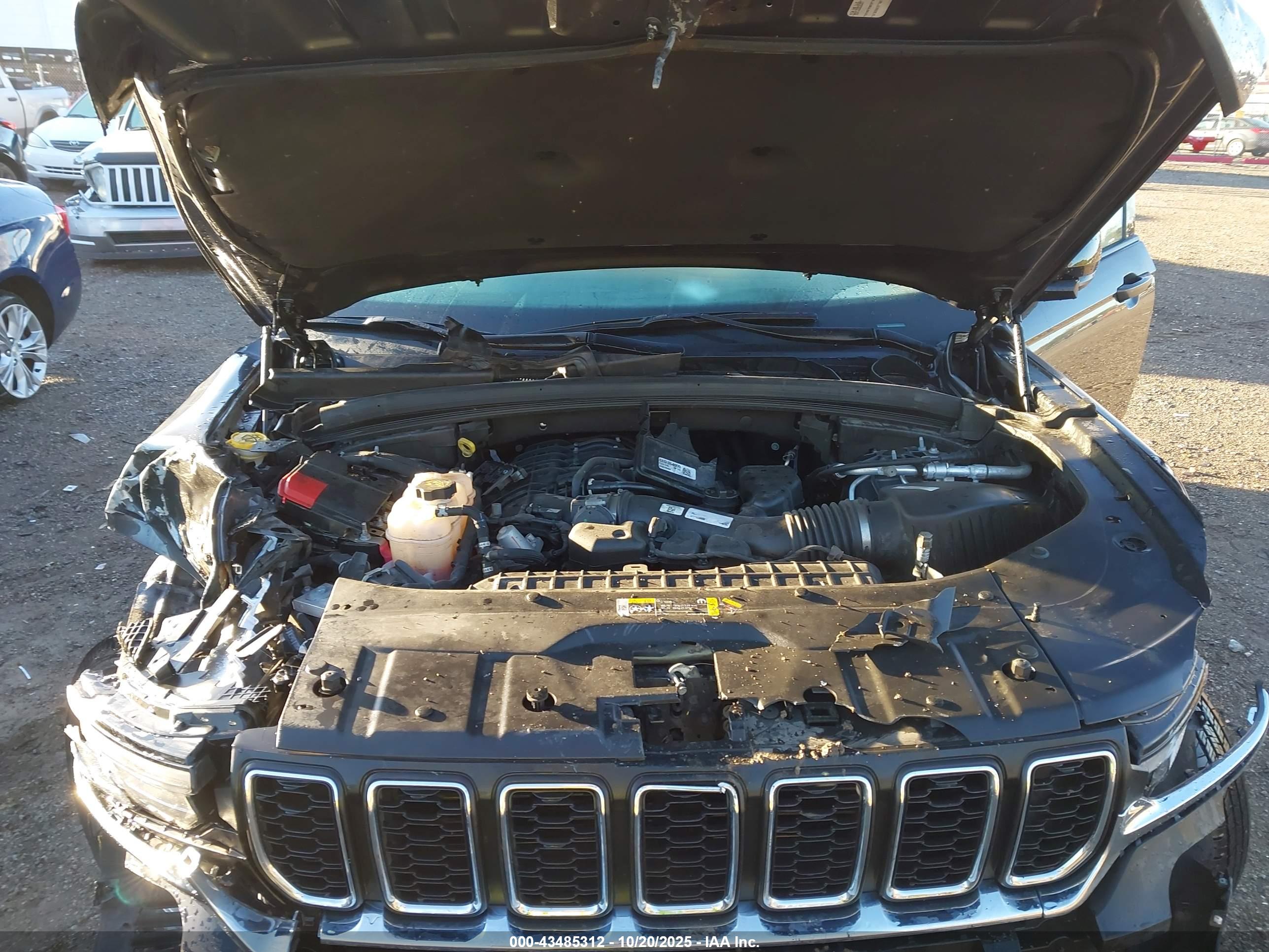 JEEP GRAND image 10