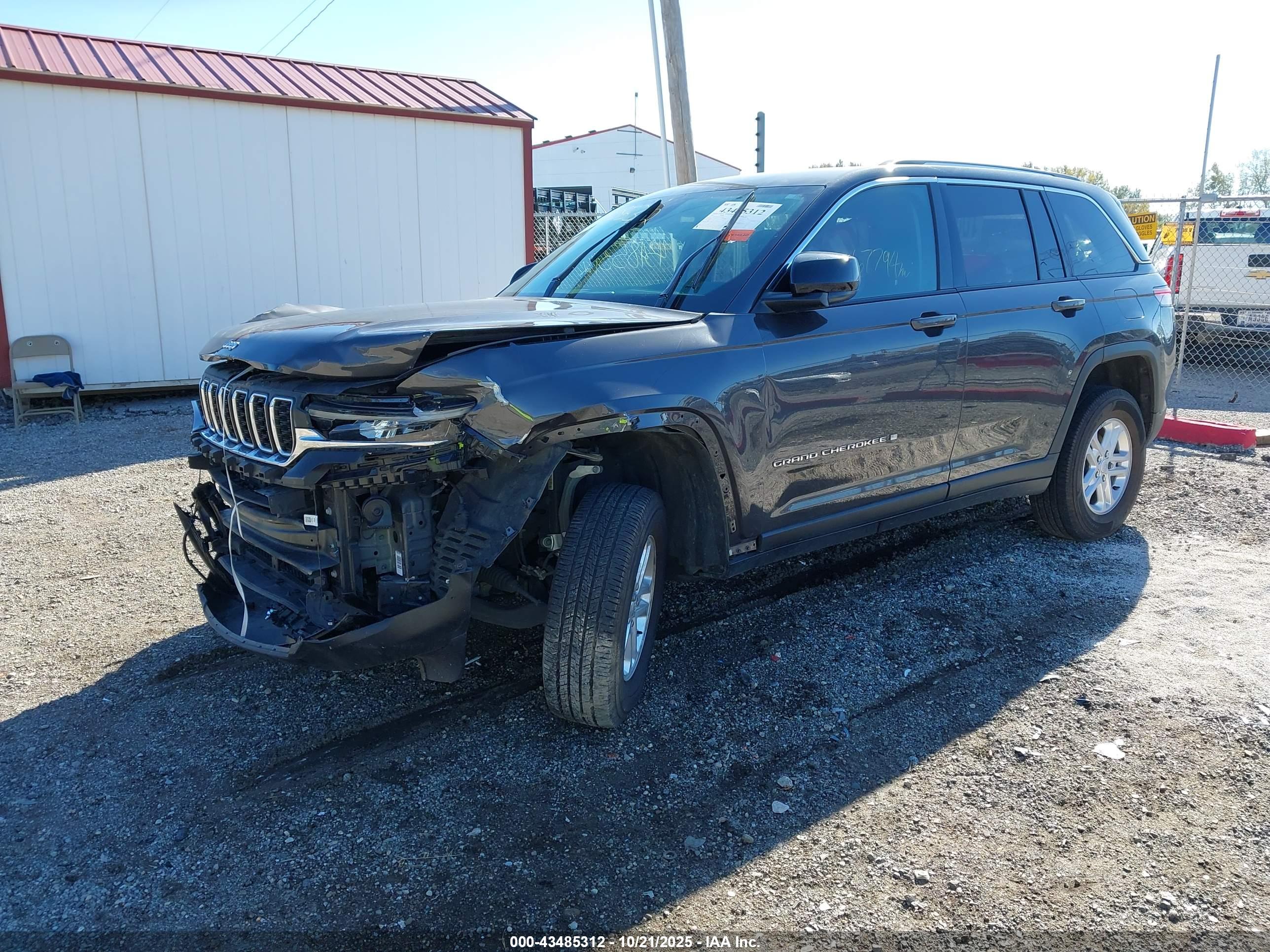 JEEP GRAND image 2
