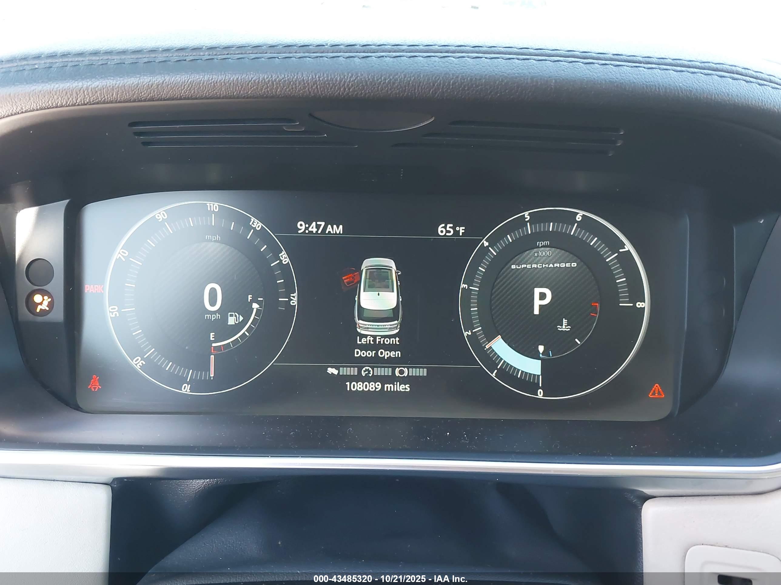LAND ROVER image 7