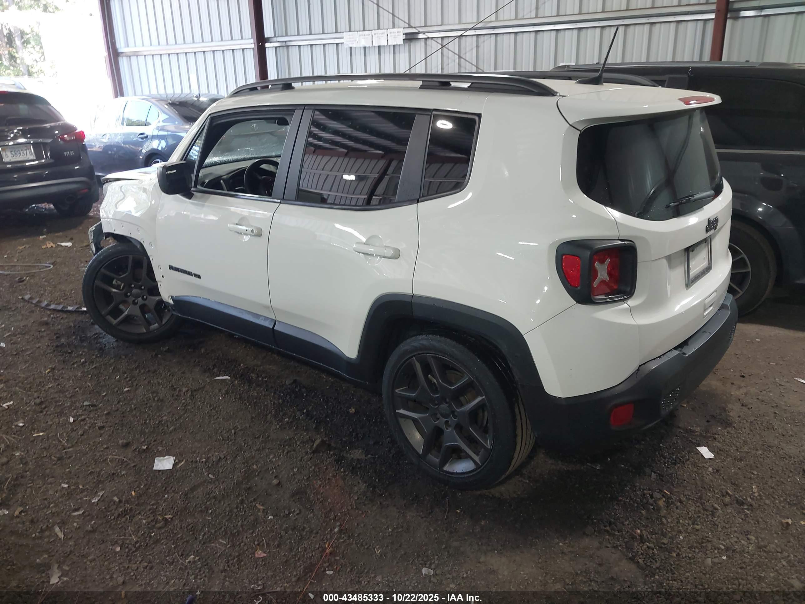 JEEP RENEGADE image 3