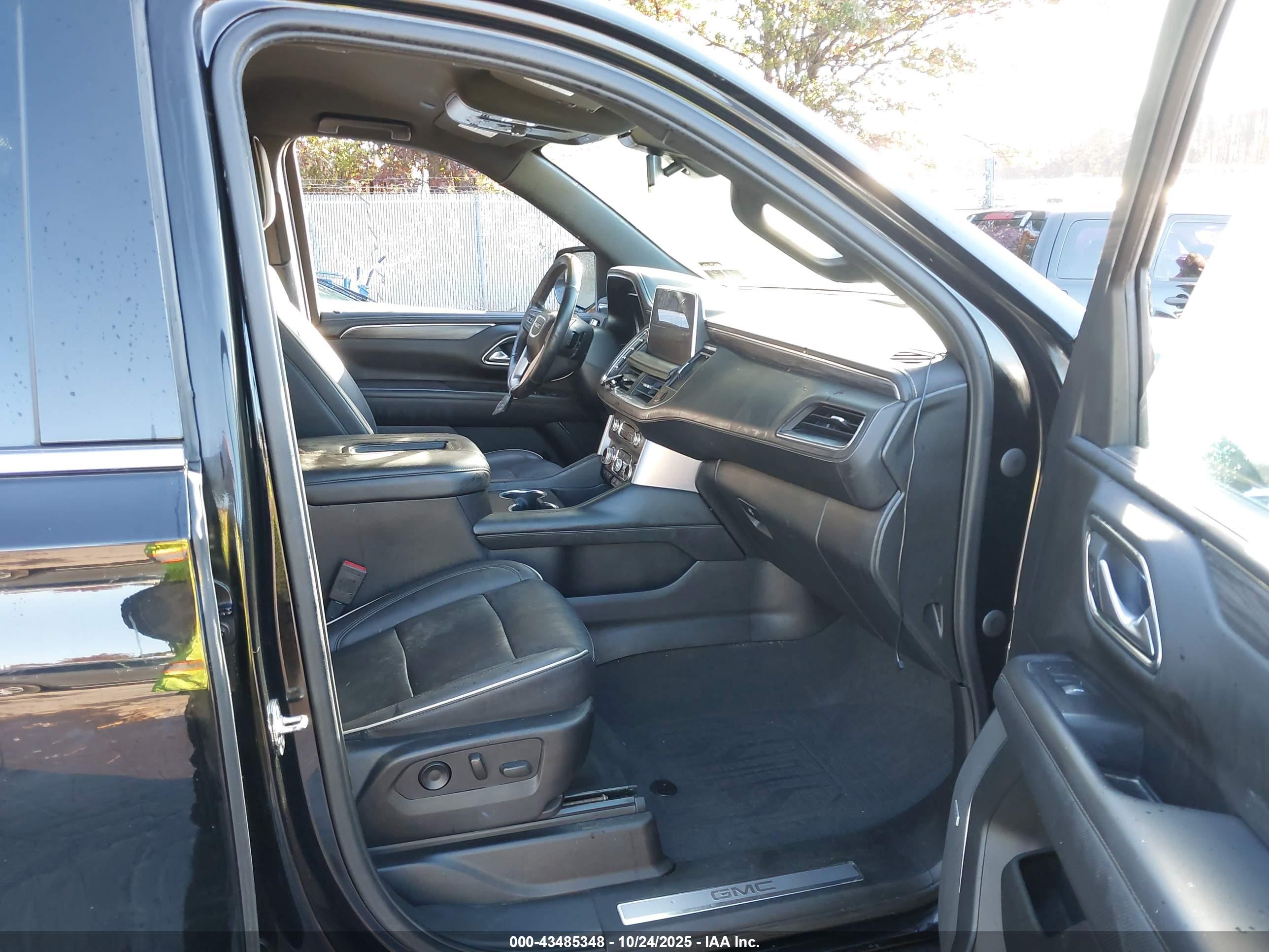 GMC YUKON image 5