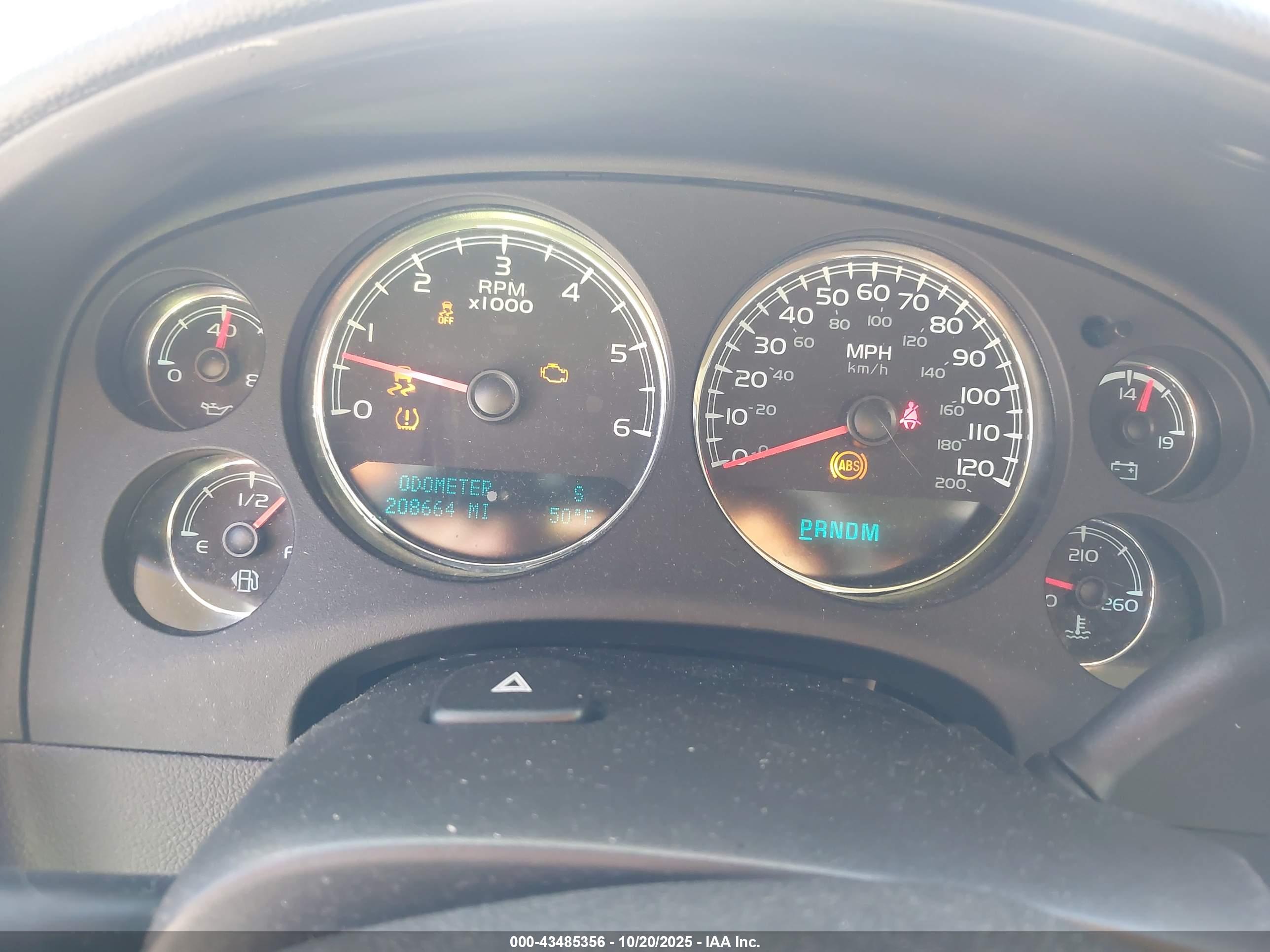 GMC YUKON image 7