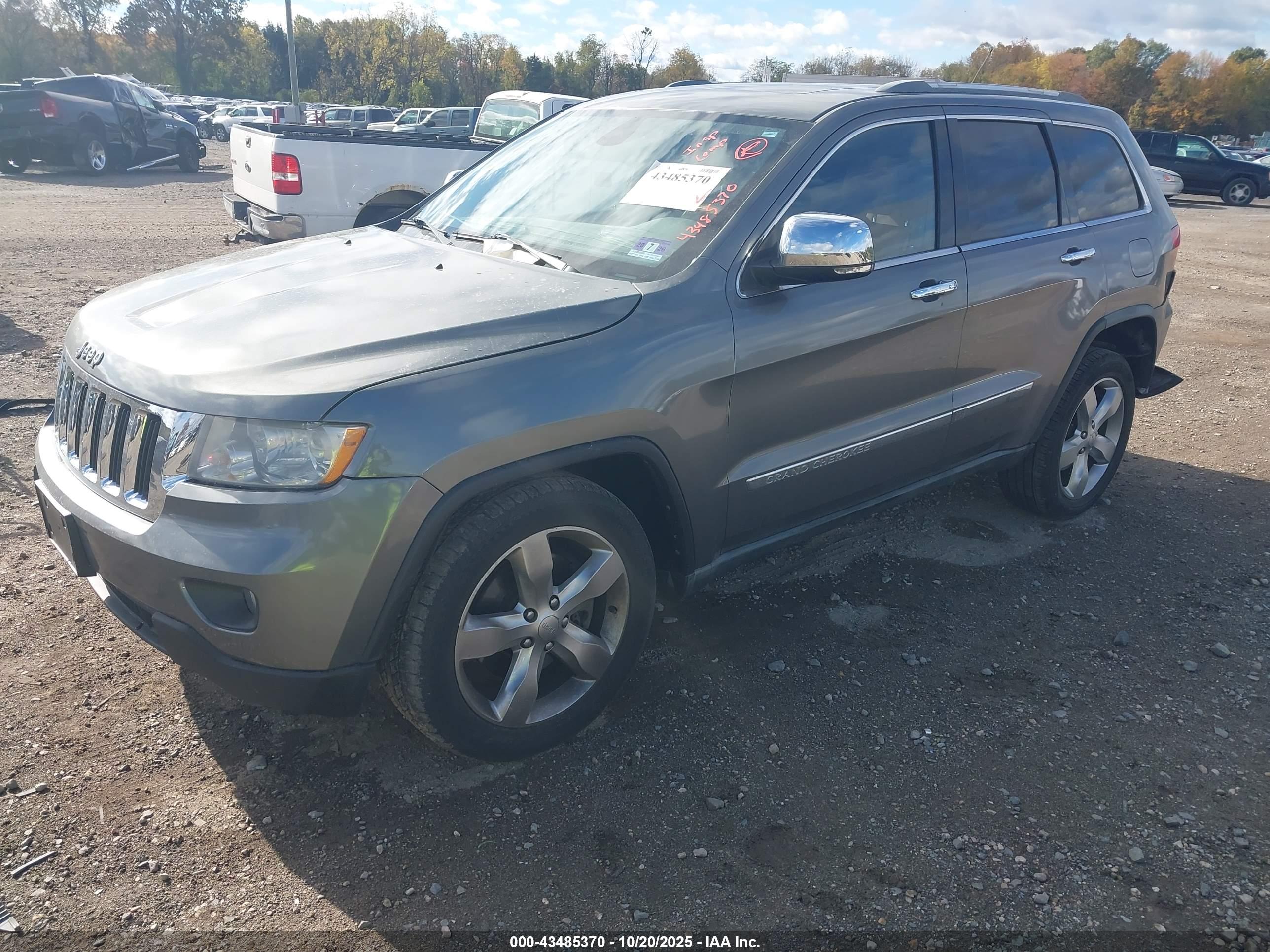 JEEP GRAND image 2