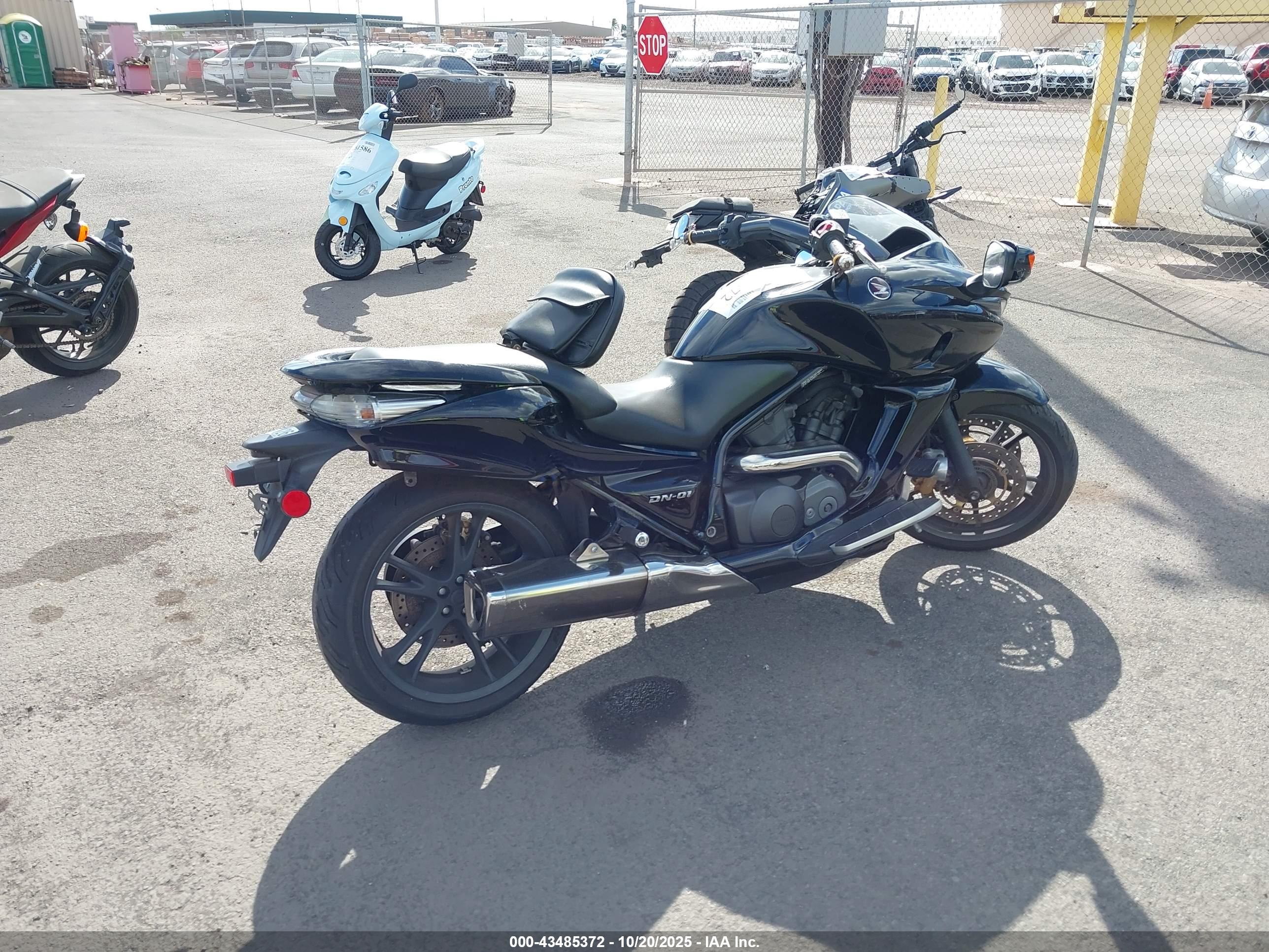 HONDA NSA700 image 4