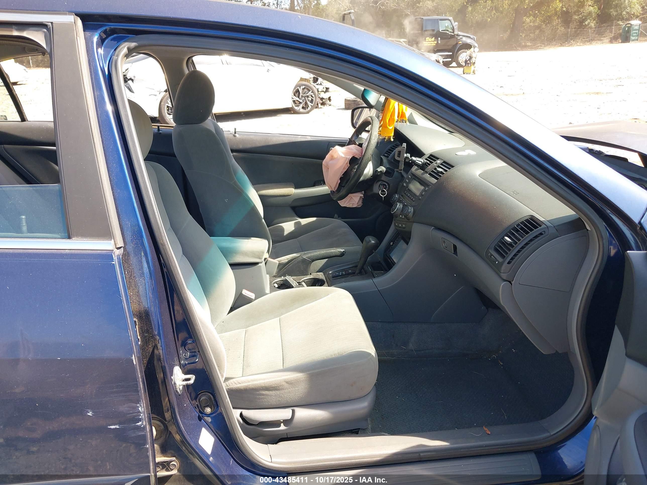 HONDA ACCORD image 5
