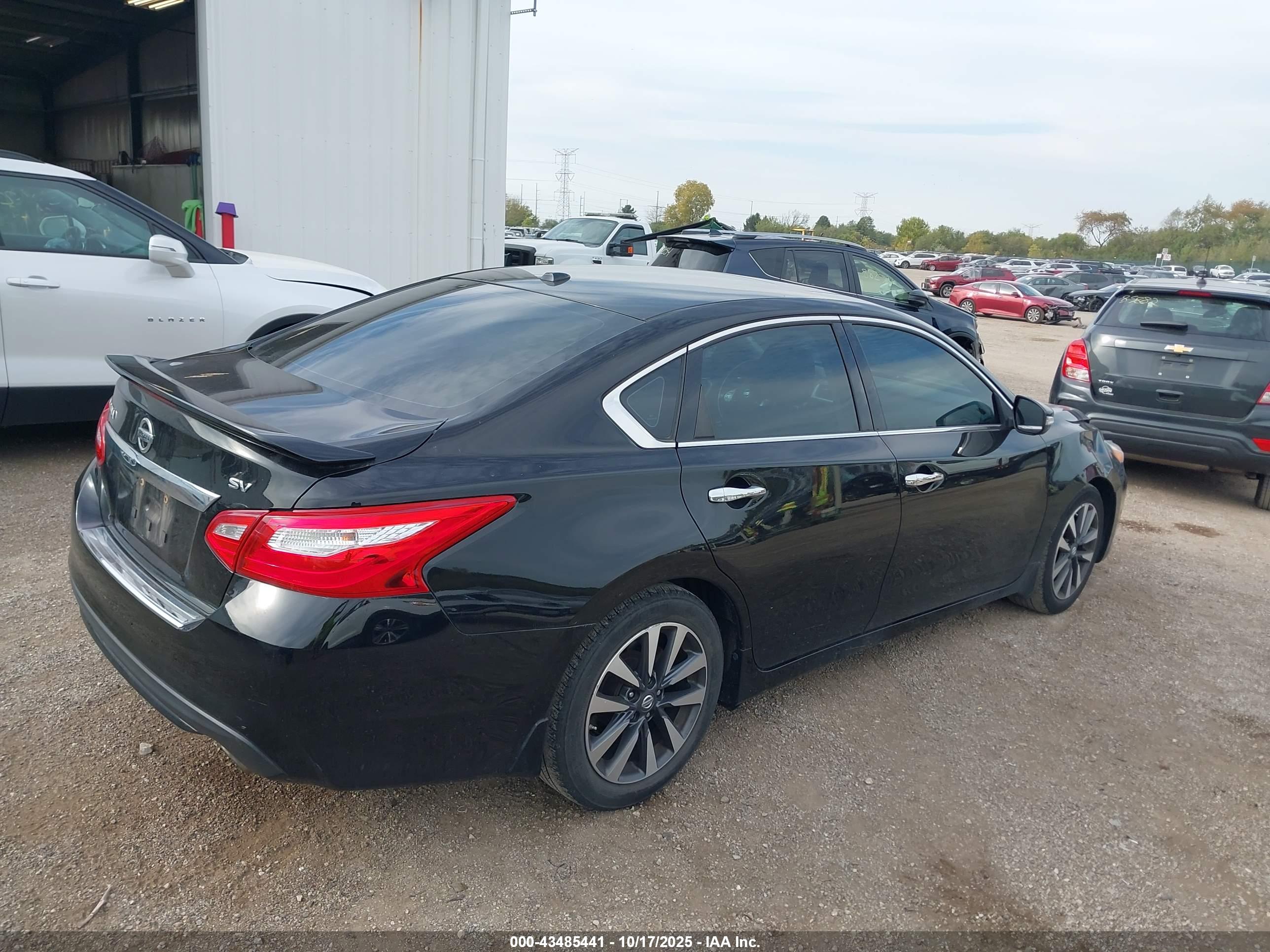 NISSAN ALTIMA image 4