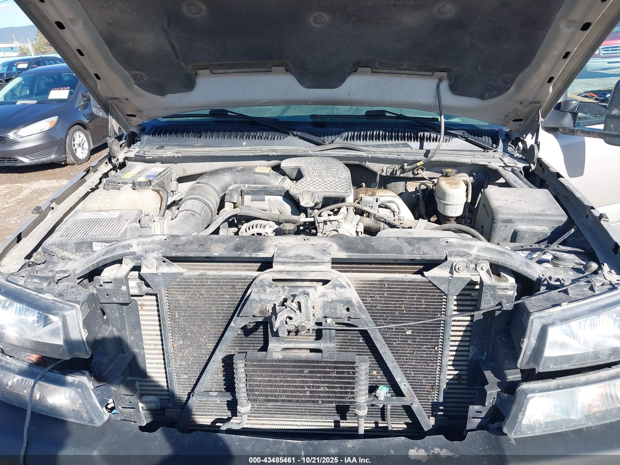 CHEVROLET SILVERADO image 10
