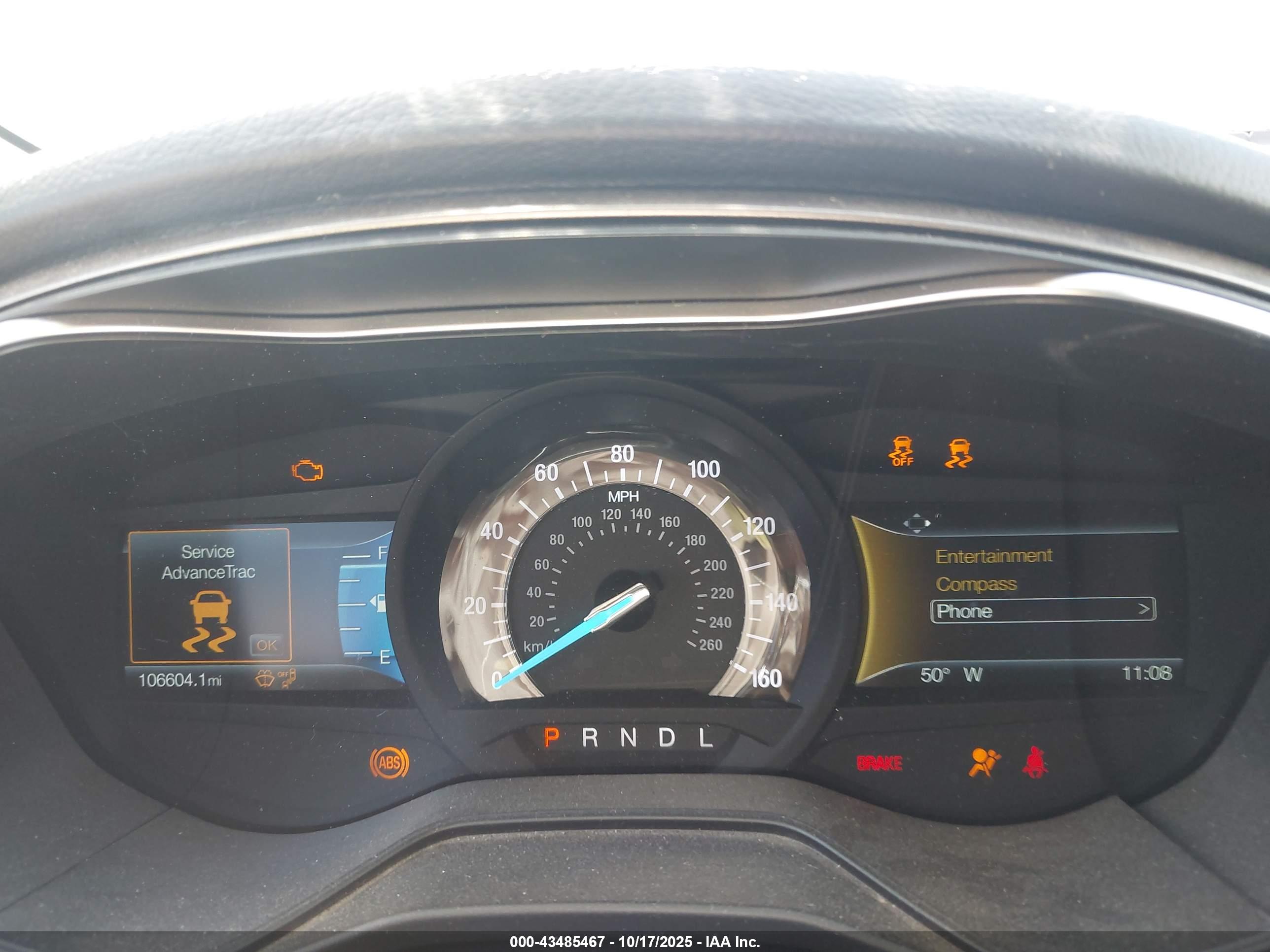FORD FUSION image 7