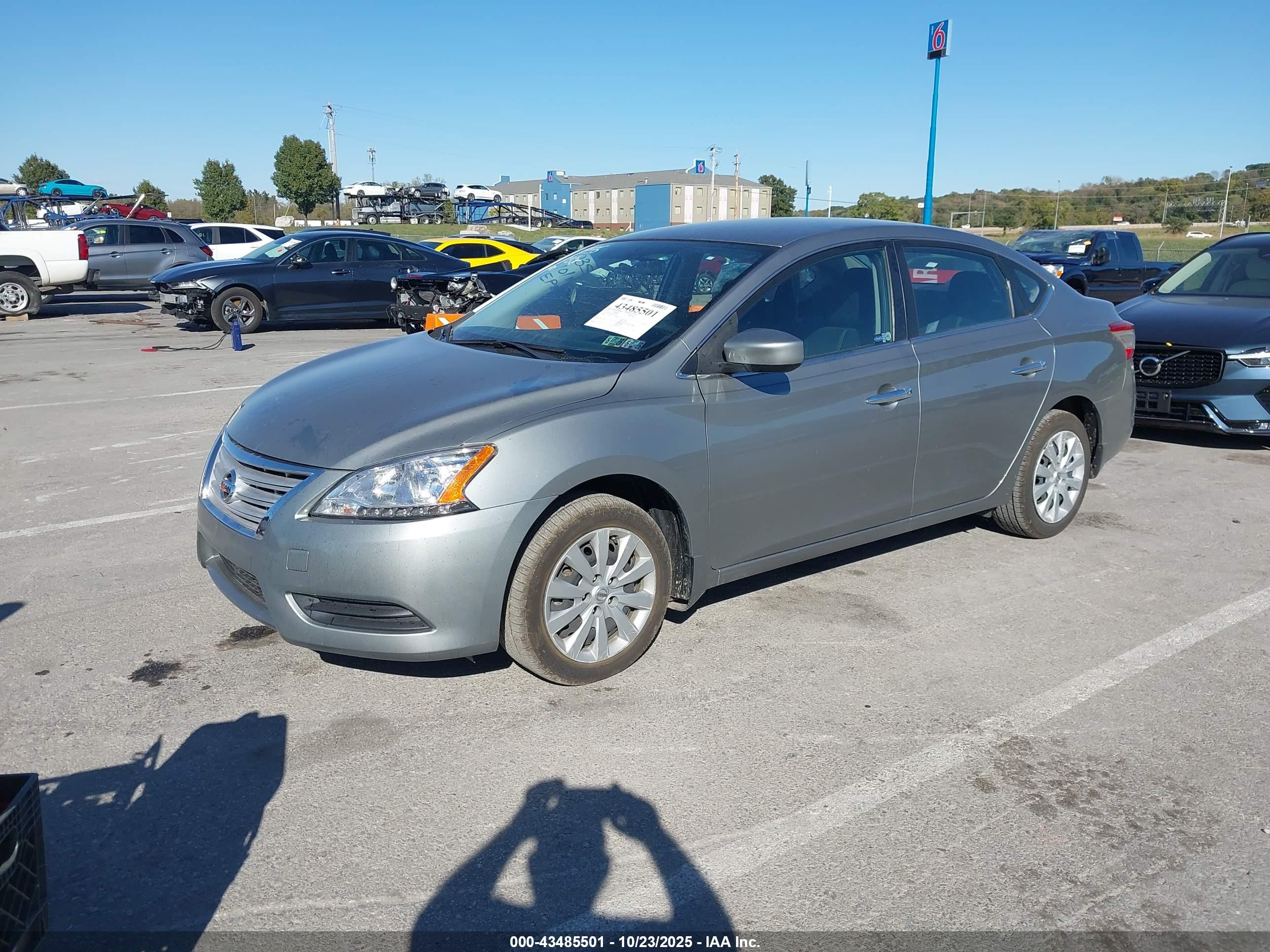NISSAN SENTRA image 2
