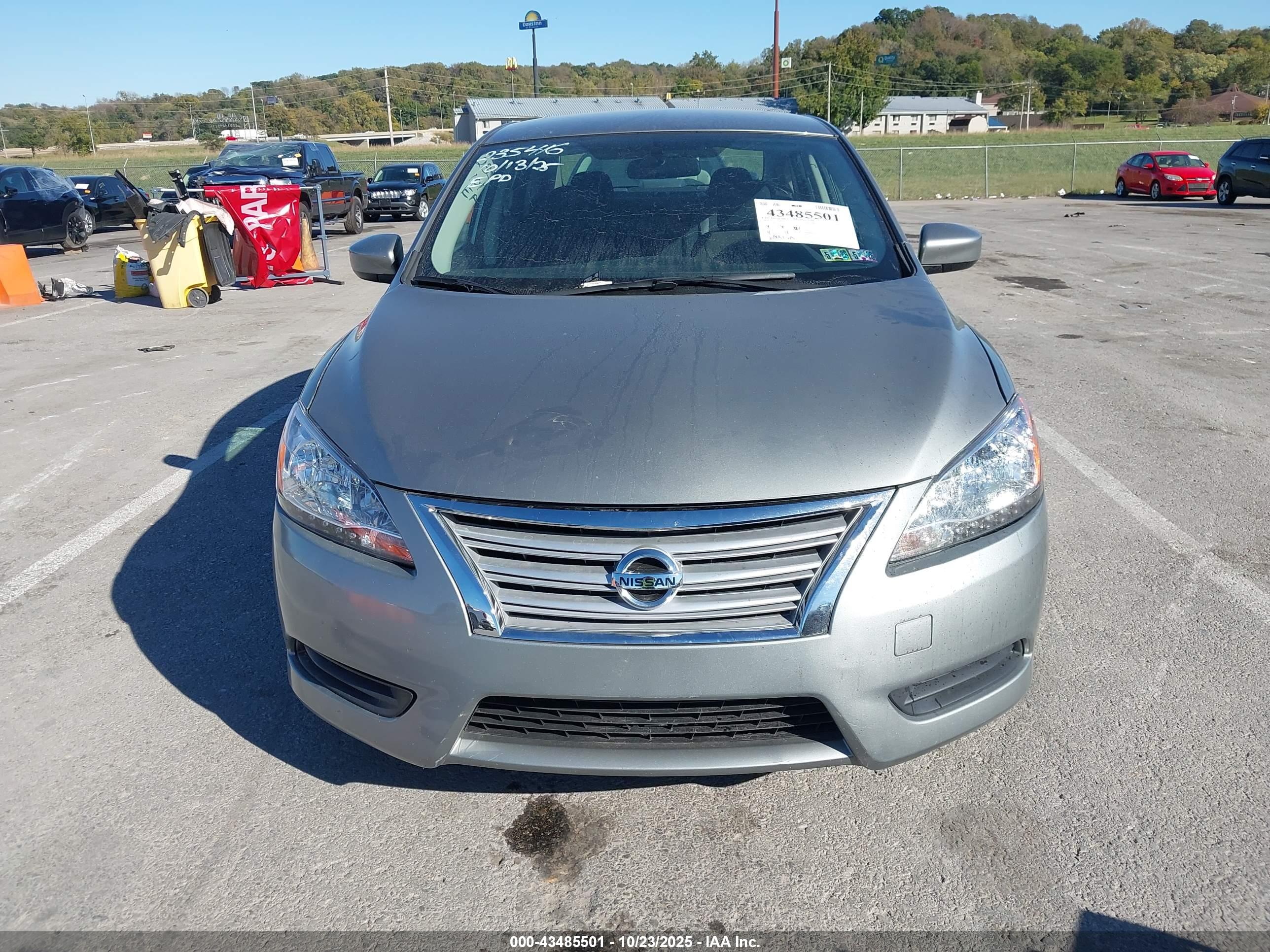 NISSAN SENTRA image 6