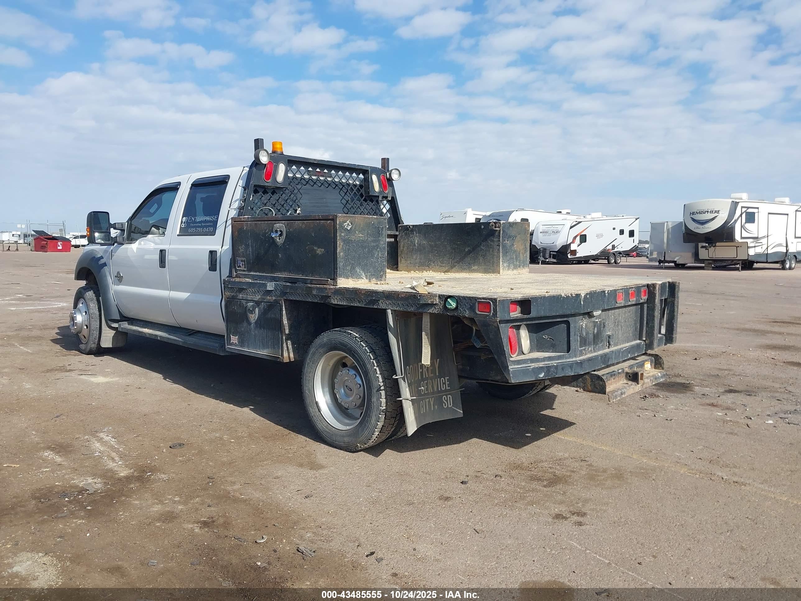 FORD F-450 image 3