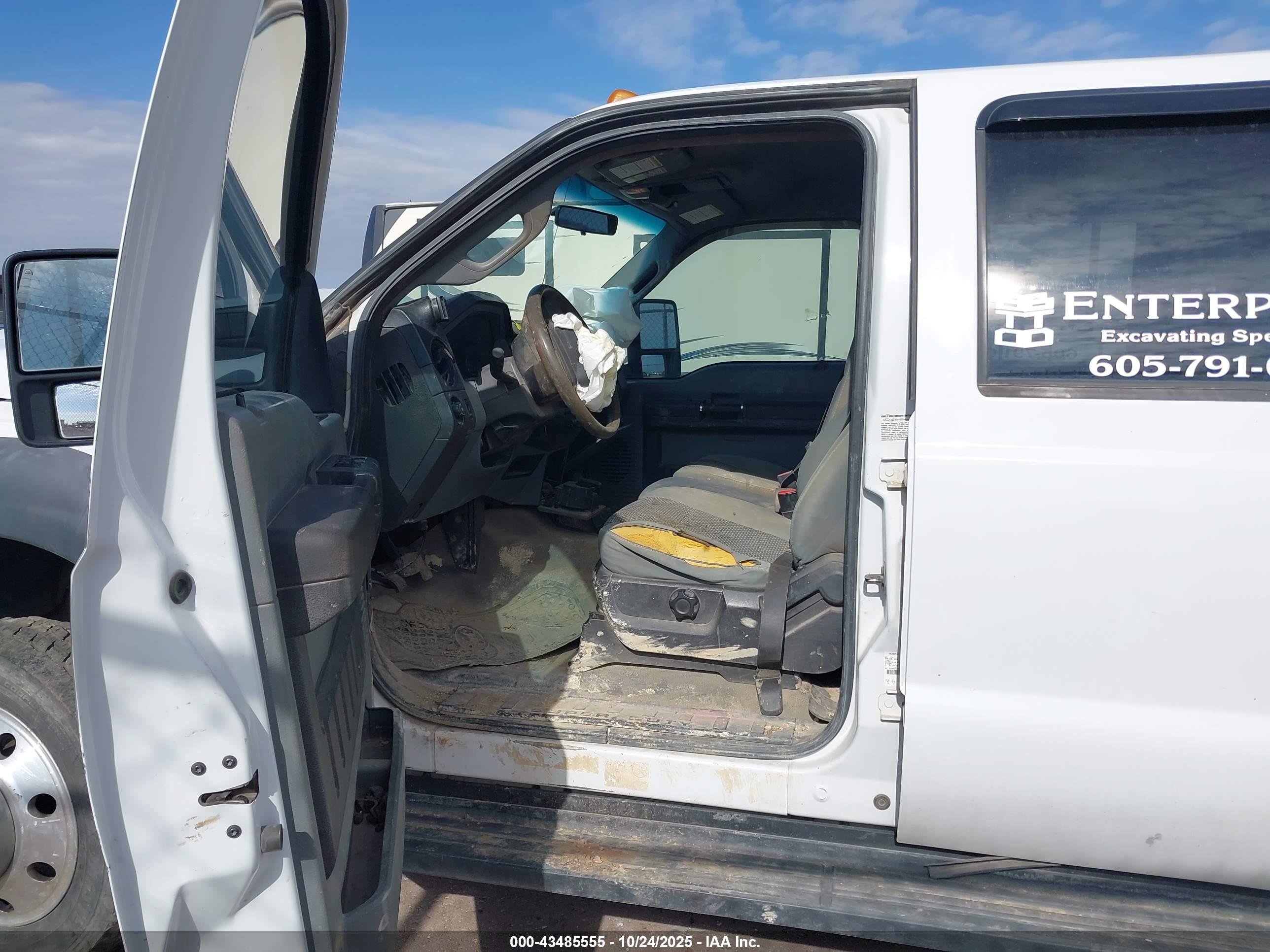 FORD F-450 image 7
