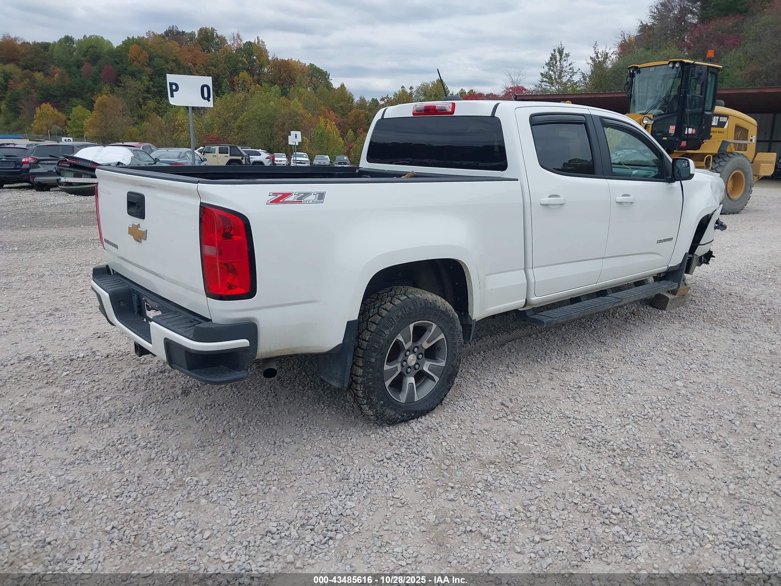 CHEVROLET COLORADO image 4