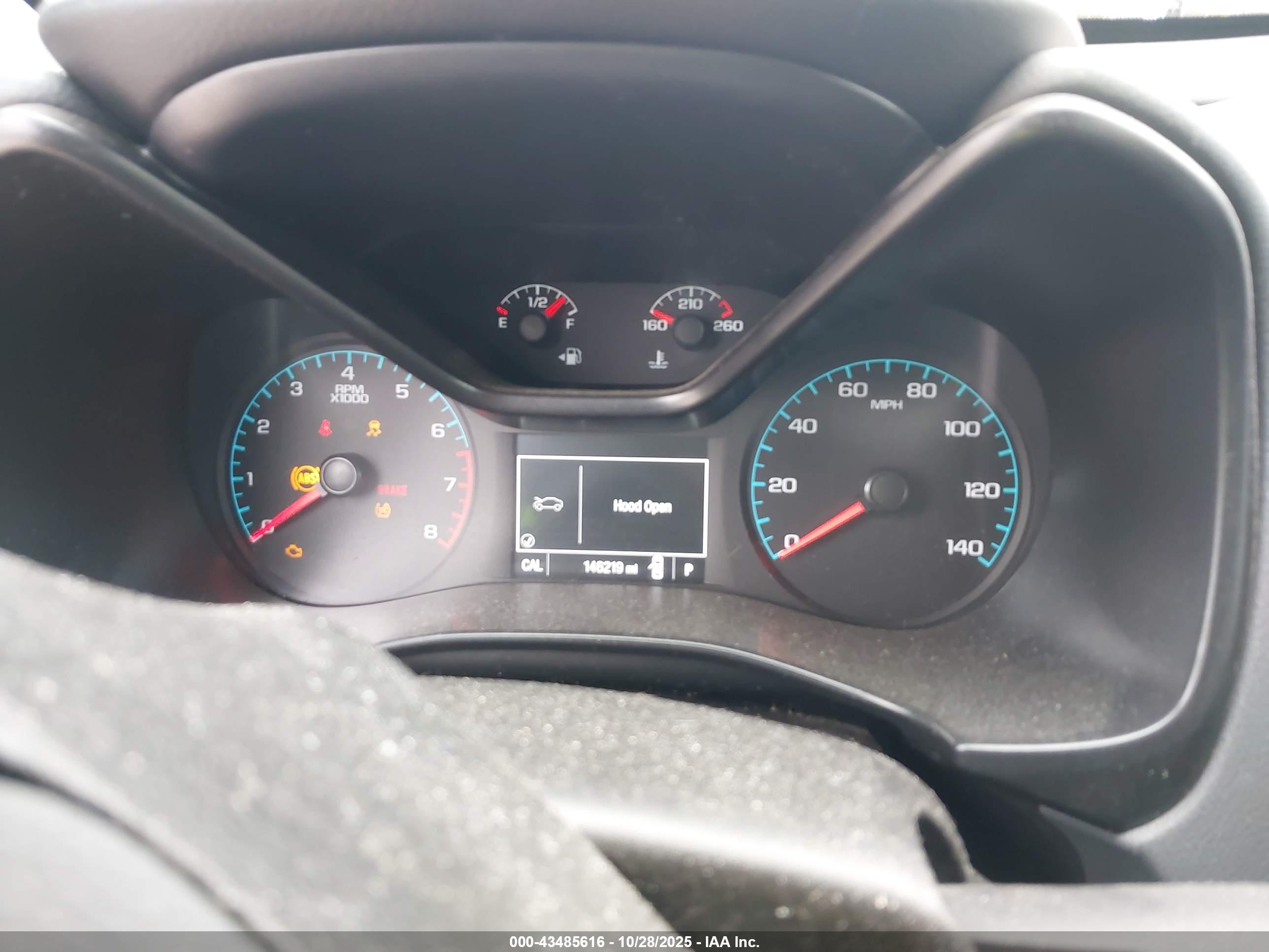 CHEVROLET COLORADO image 7