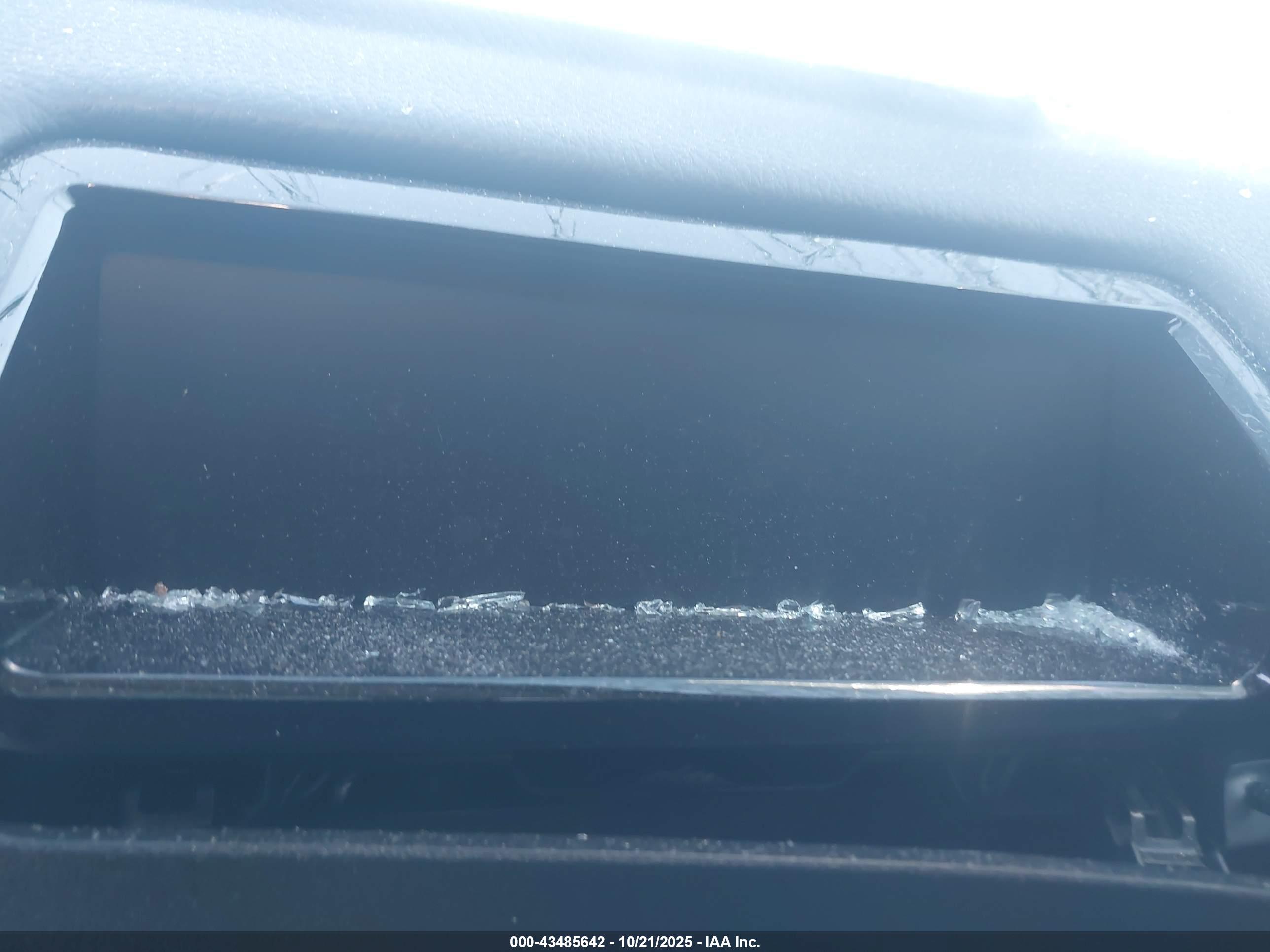 INEOS GRENADIER image 7