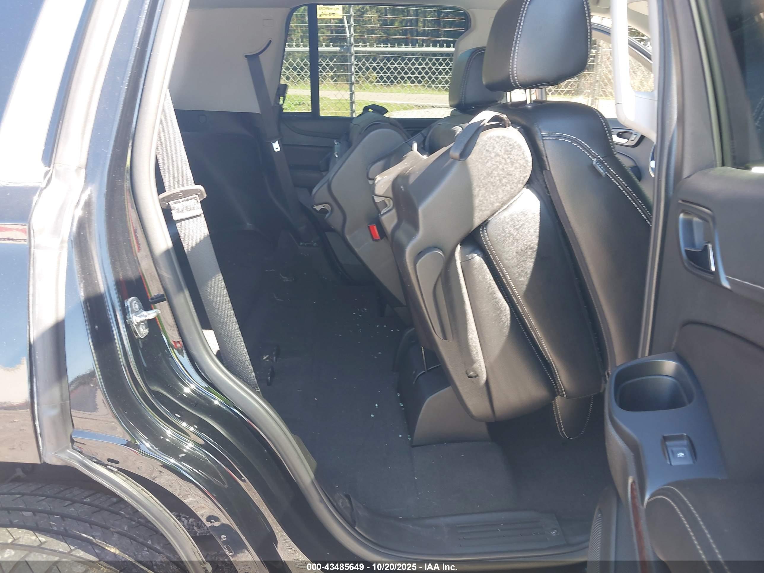 GMC YUKON image 8