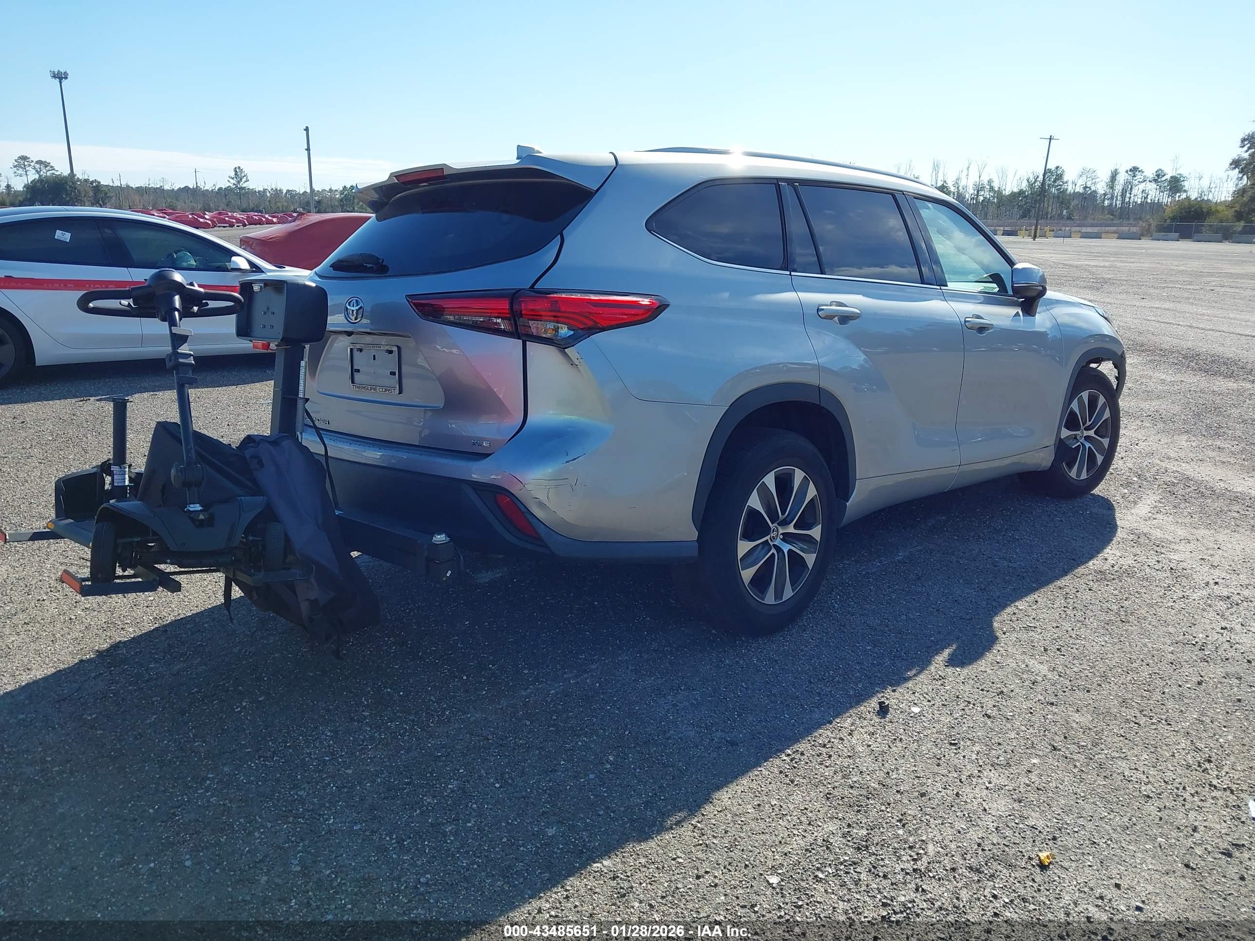 TOYOTA HIGHLANDER image 4