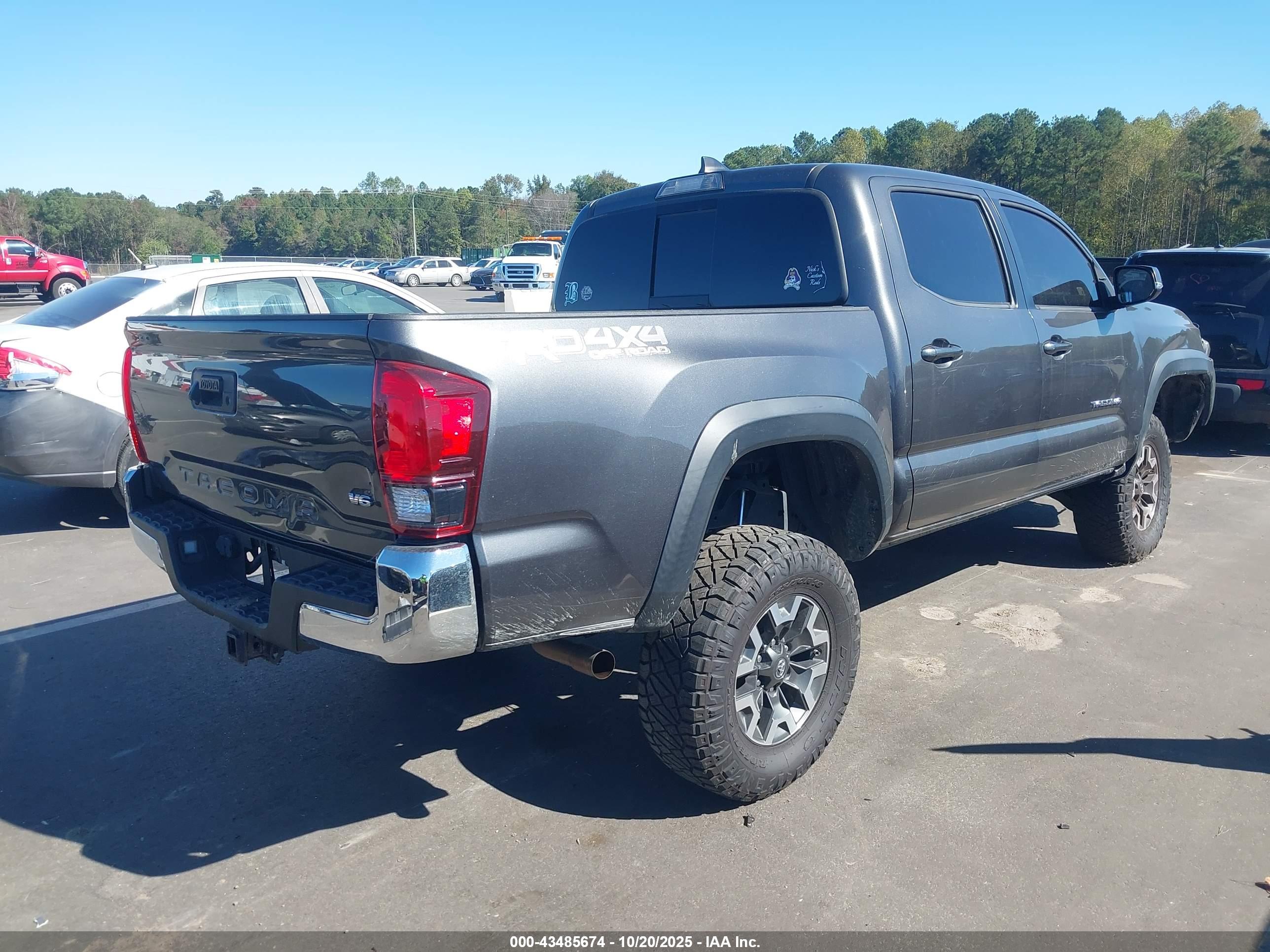 TOYOTA TACOMA image 4