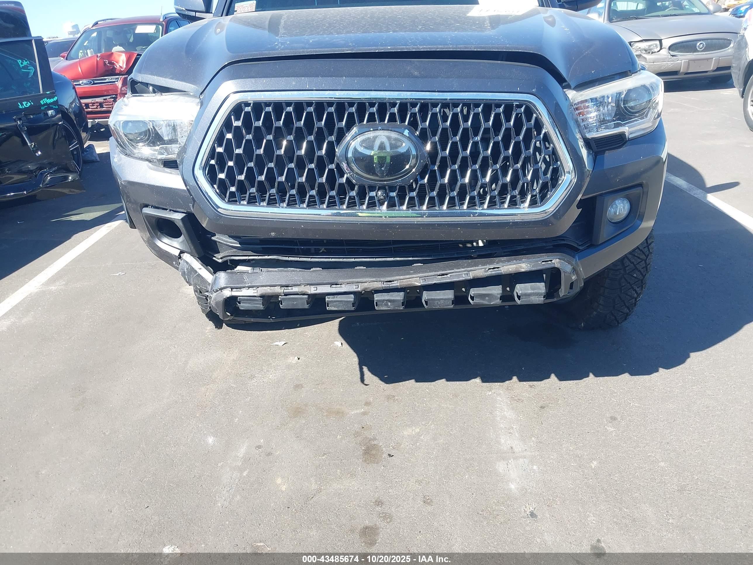 TOYOTA TACOMA image 6