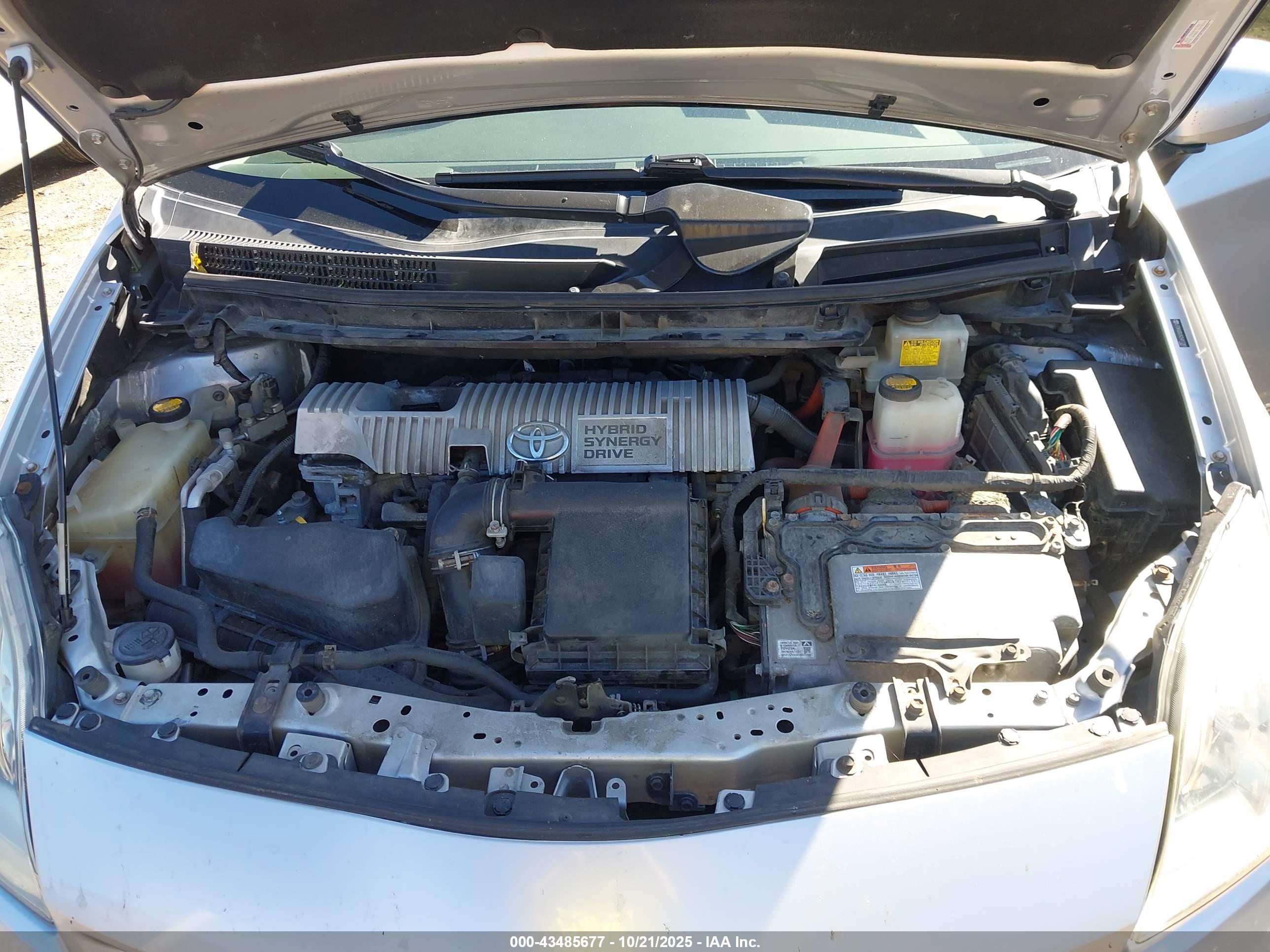 TOYOTA PRIUS image 10