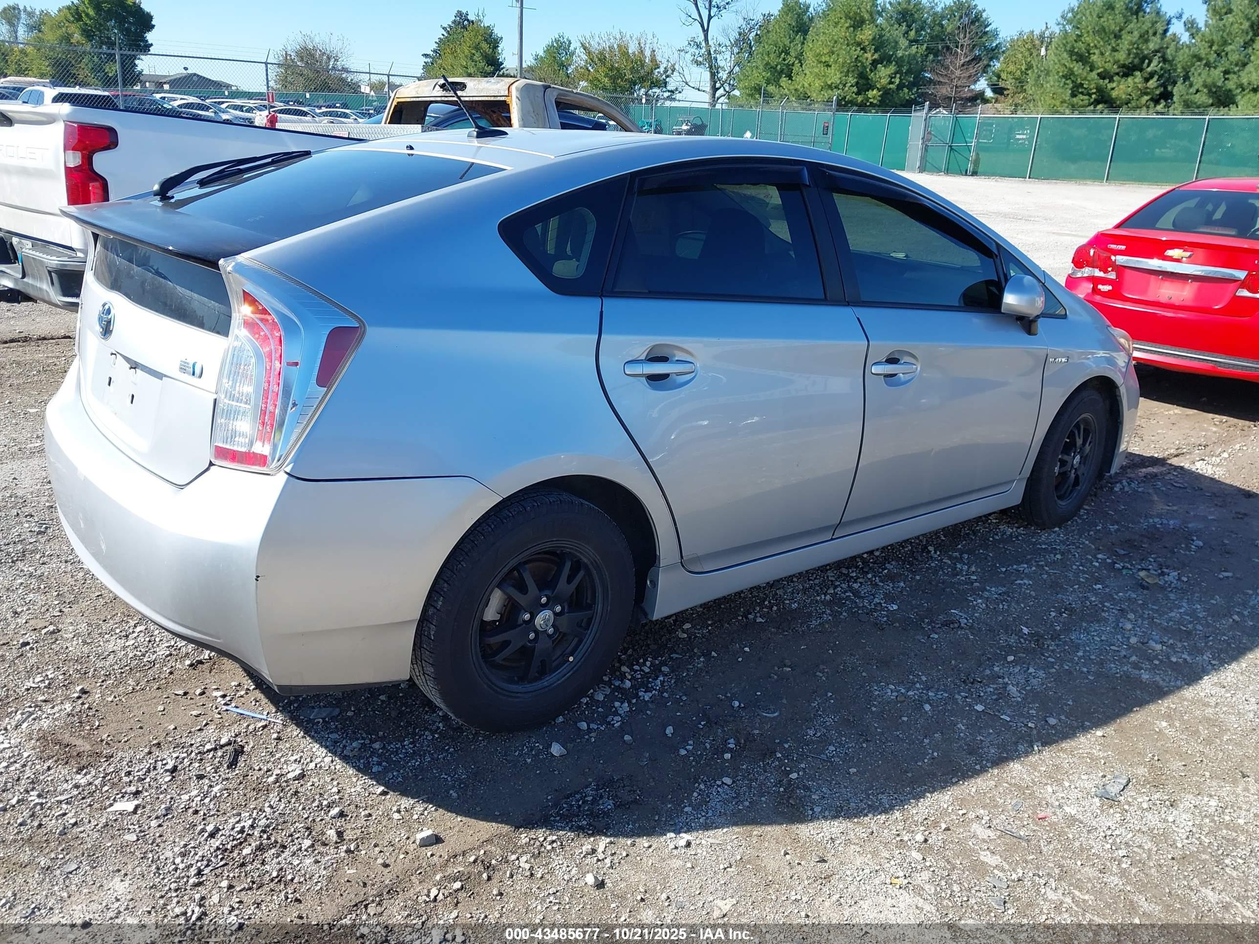 TOYOTA PRIUS image 4
