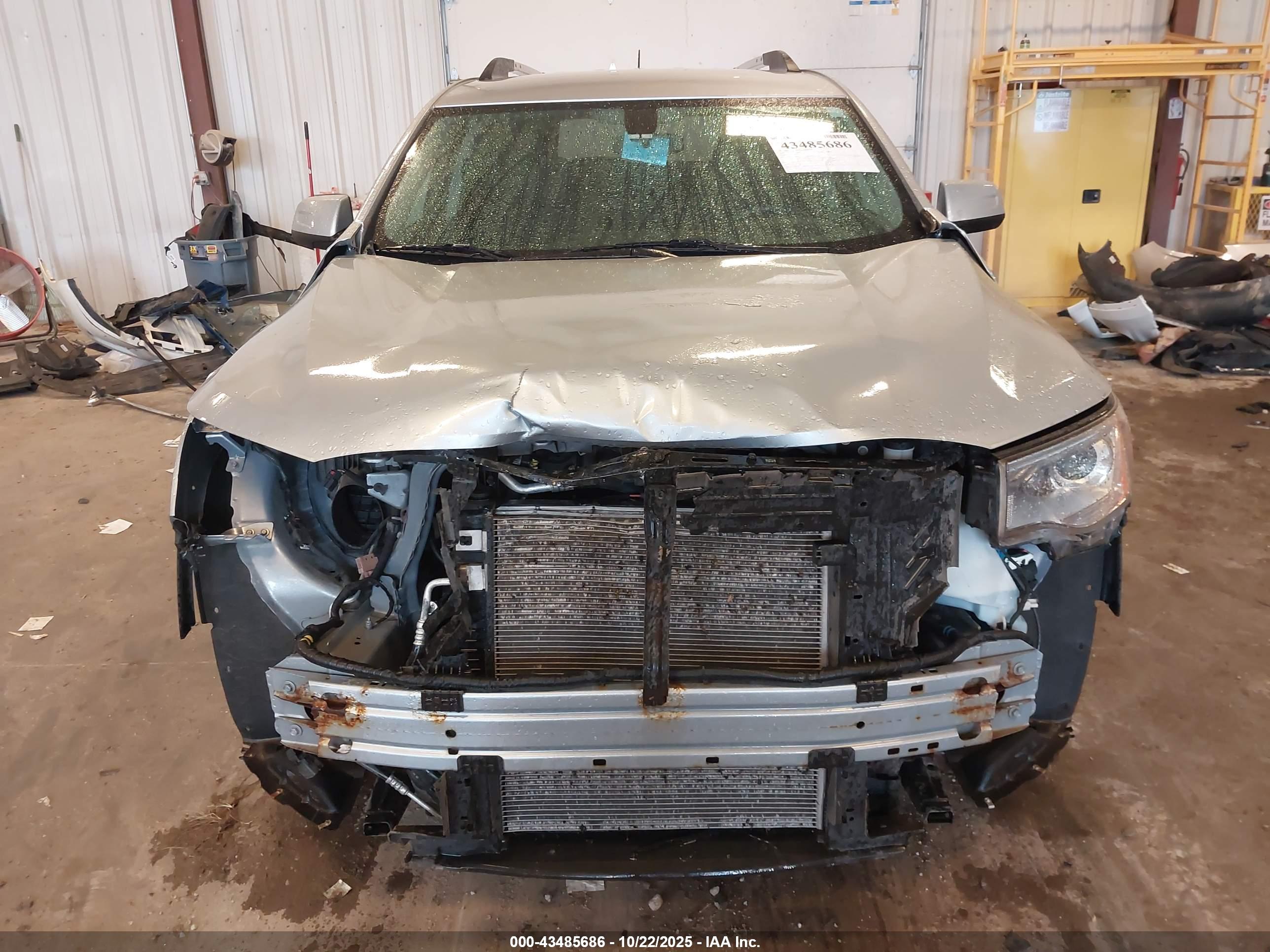 GMC ACADIA image 6