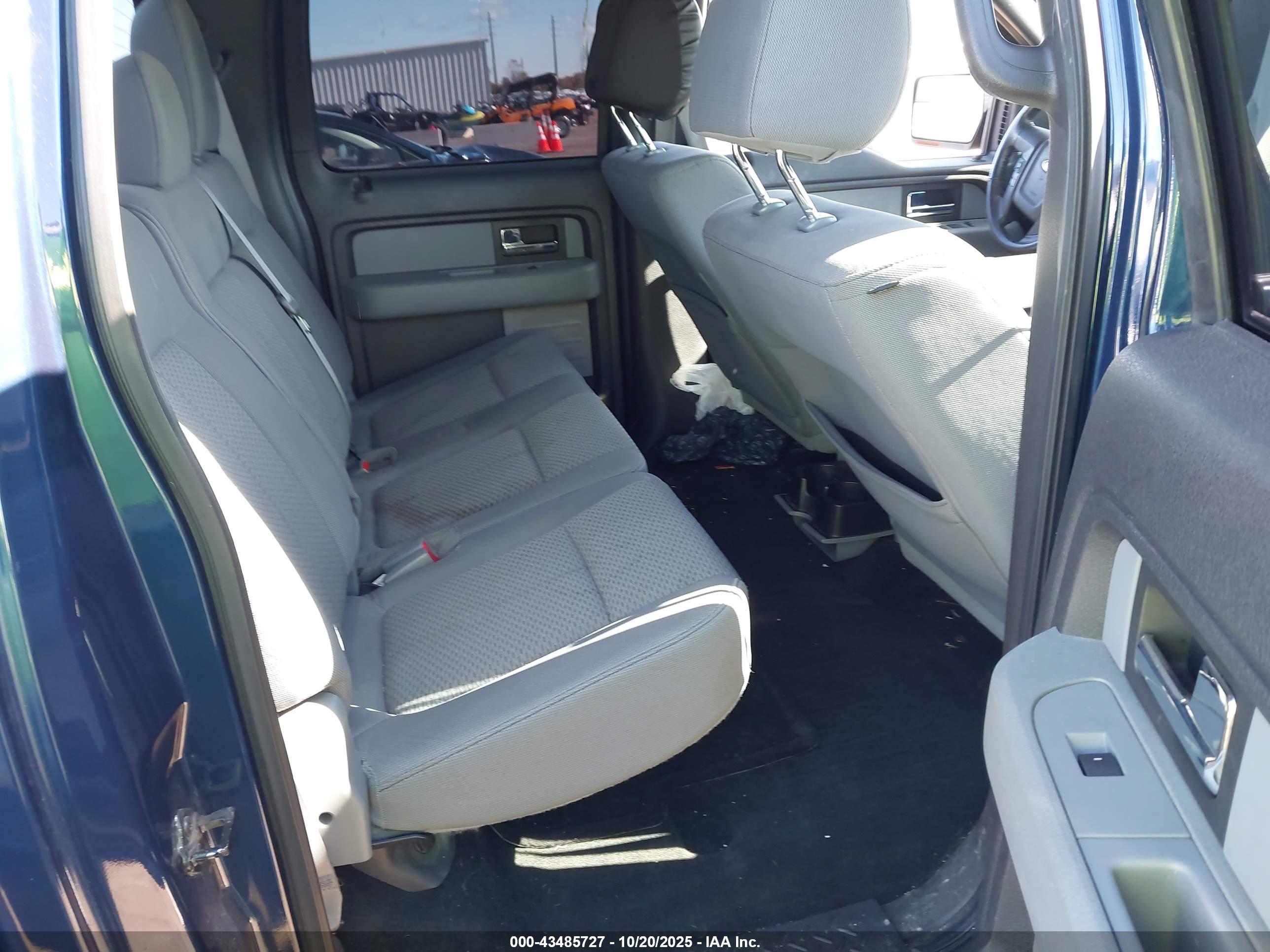 FORD F-150 image 8