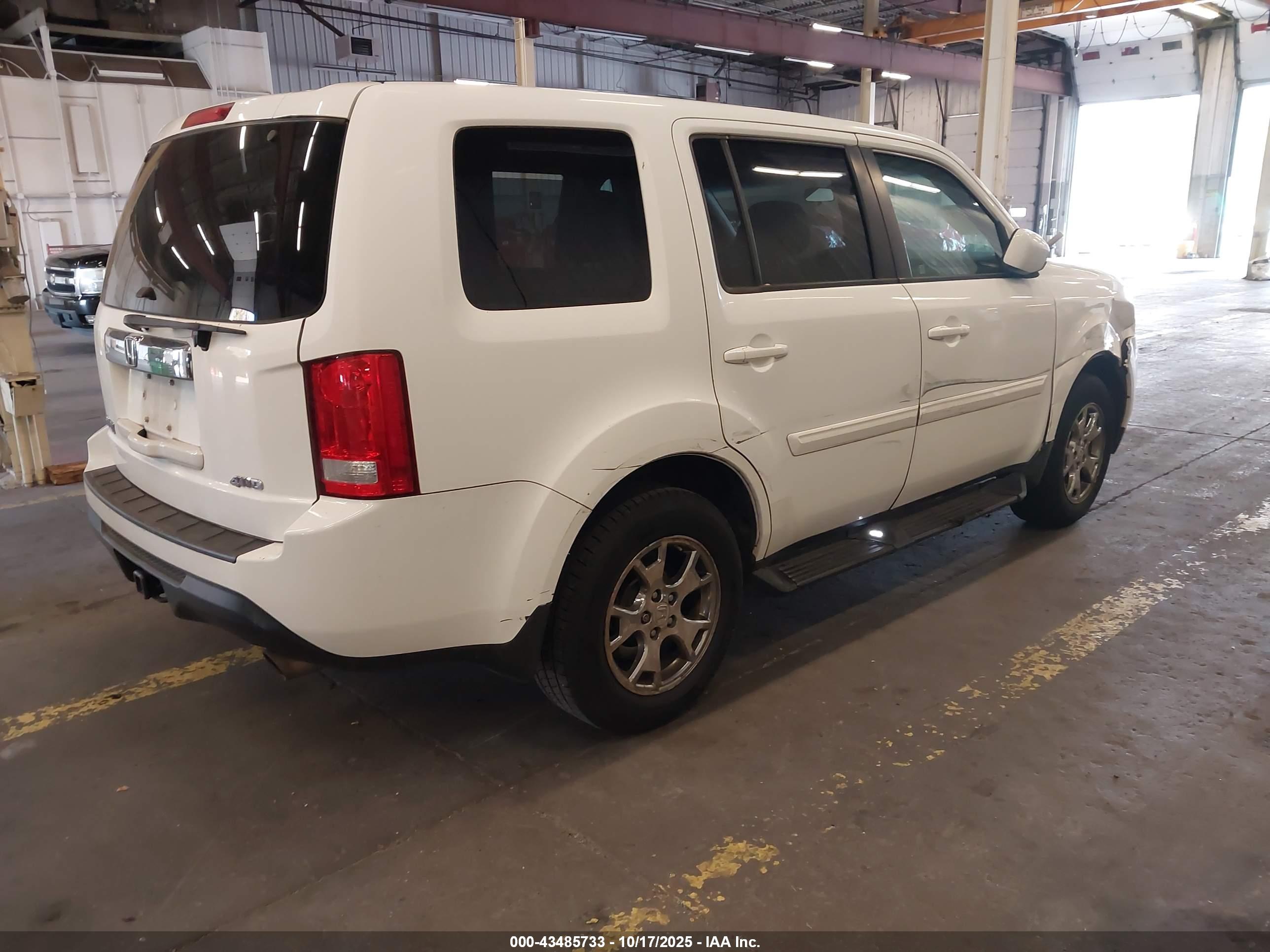 HONDA PILOT image 4