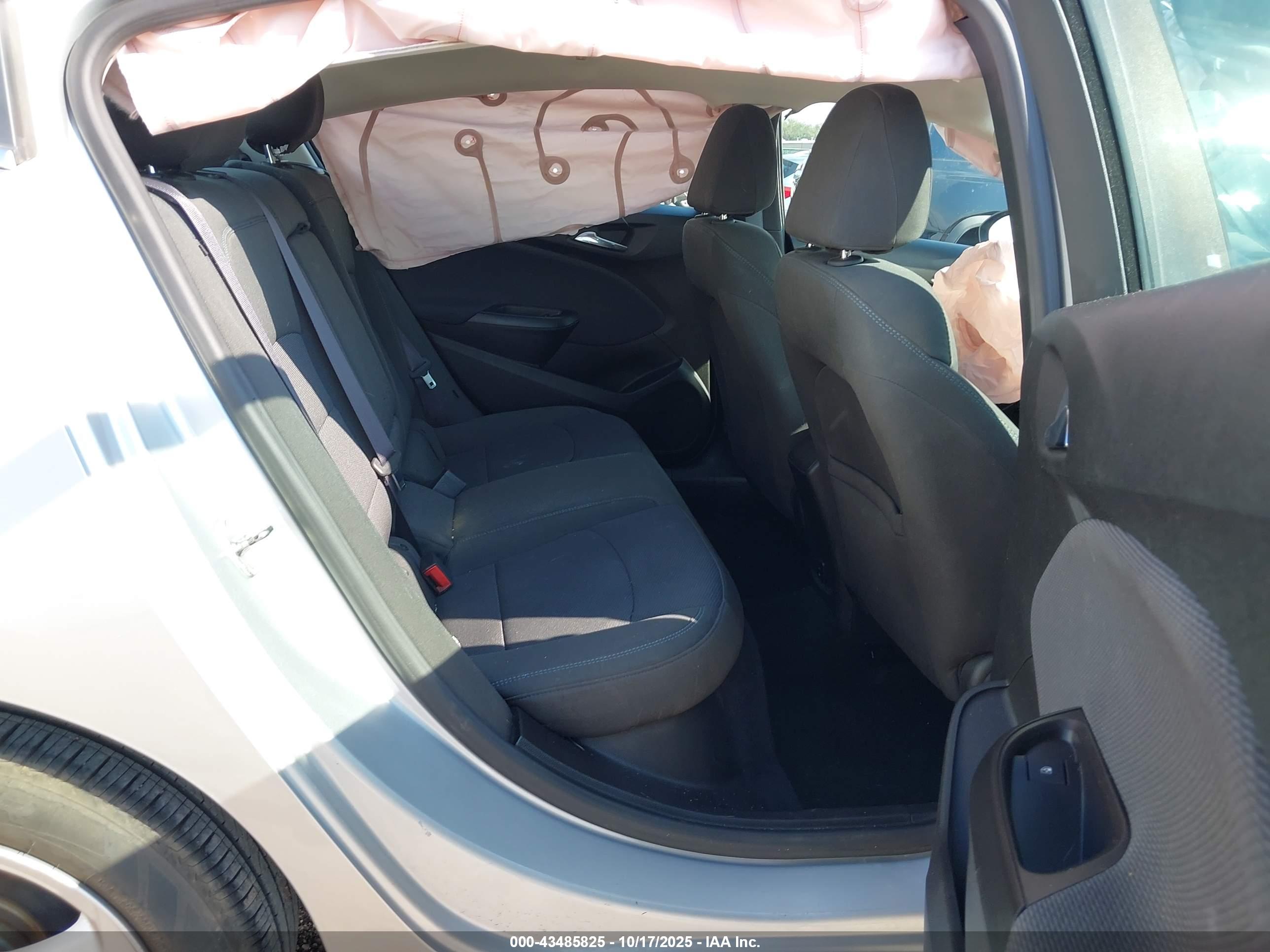 CHEVROLET CRUZE image 8