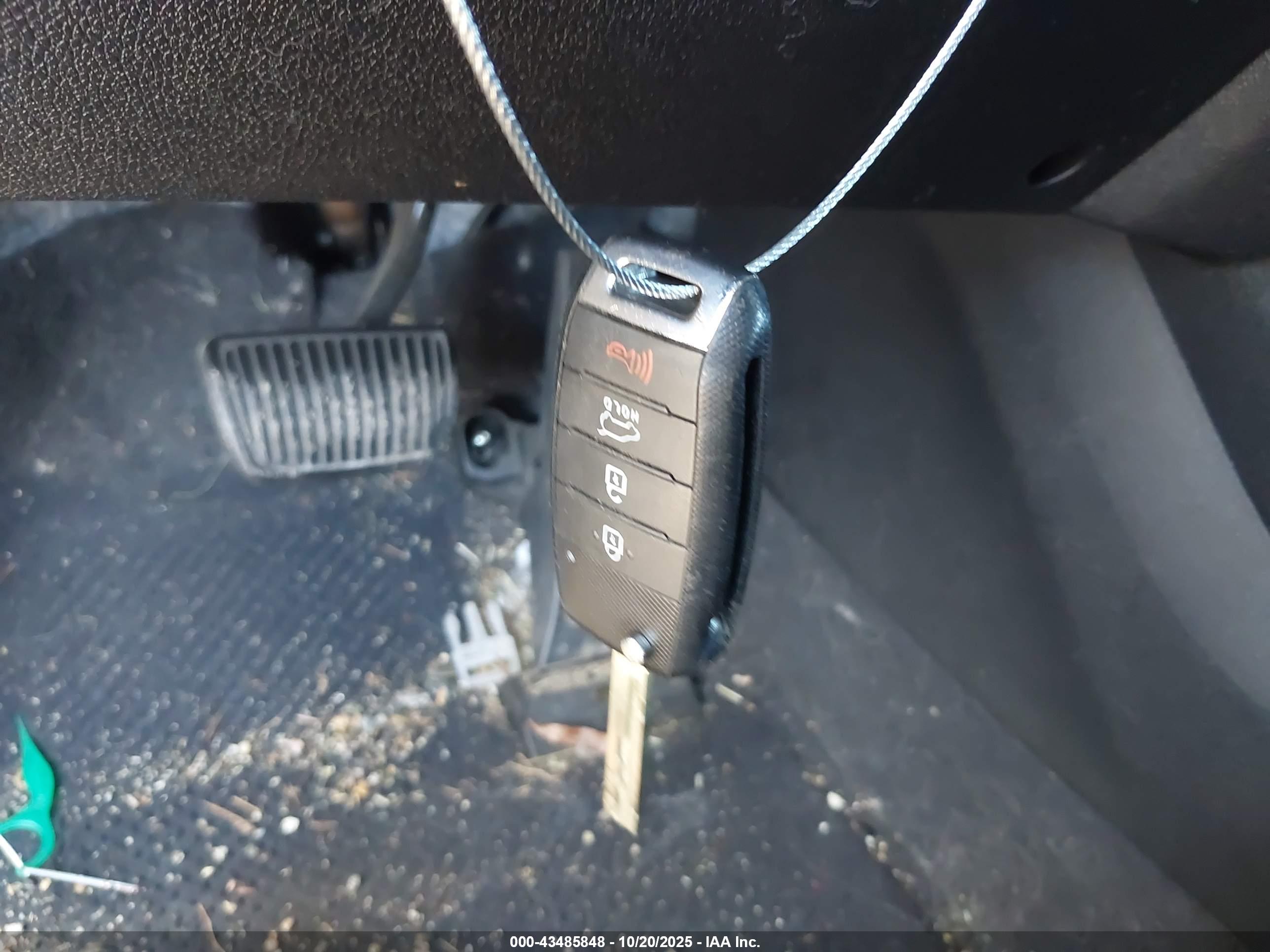 KIA SORENTO image 11