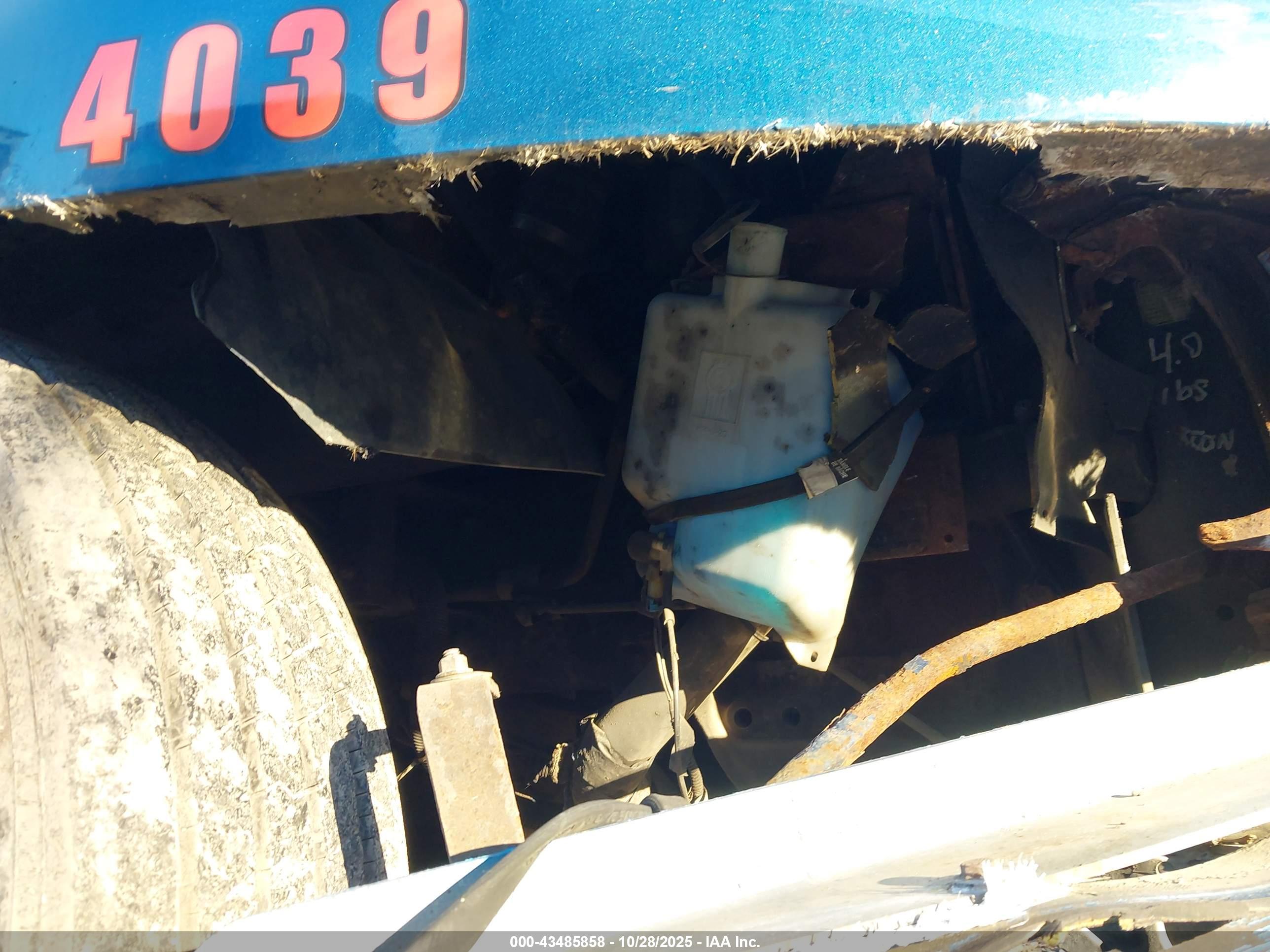 KENWORTH CONSTRUCTION image 10