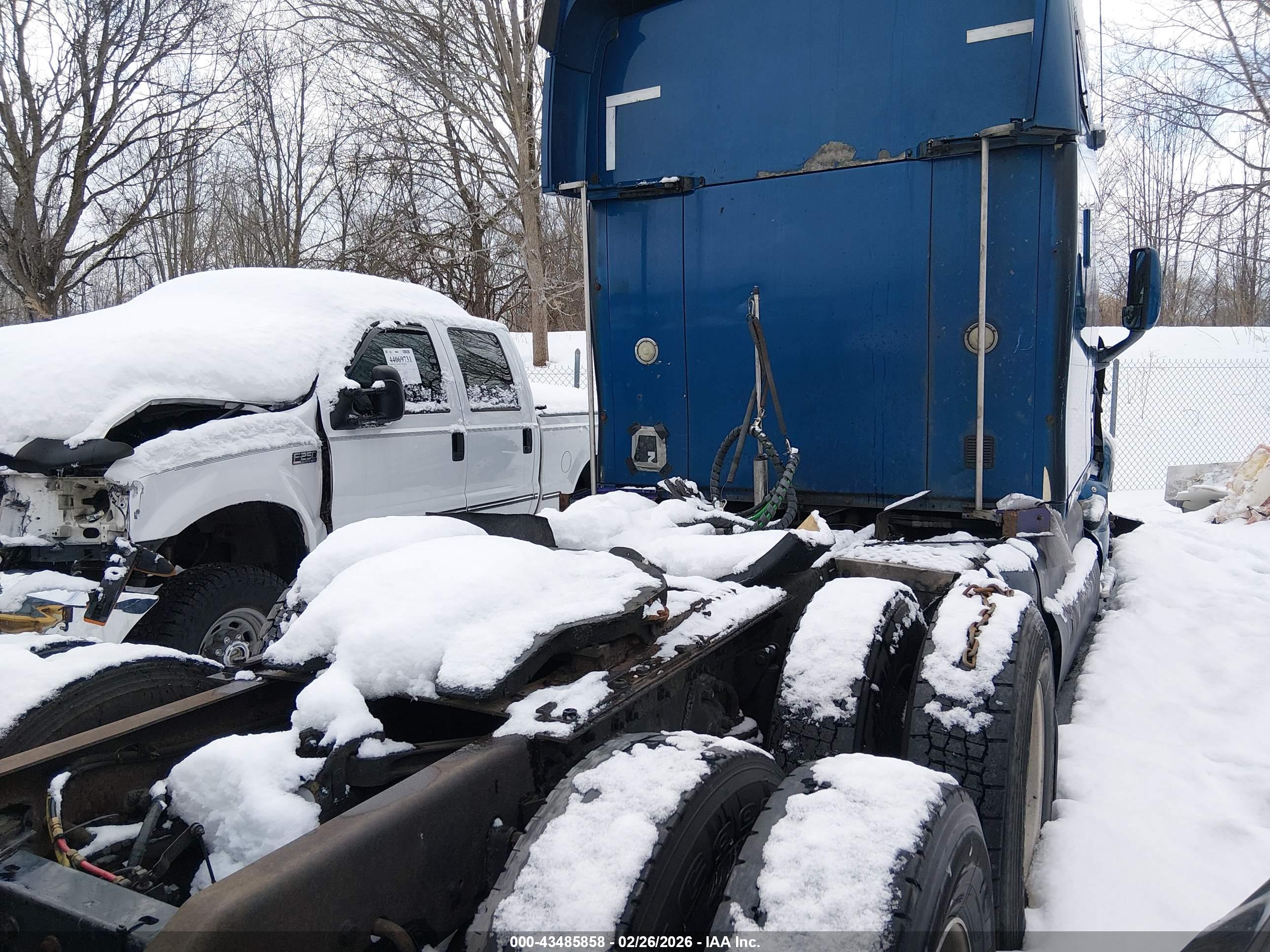 KENWORTH CONSTRUCTION image 4